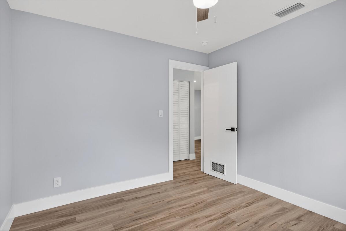 COLLIER MANOR 2ND ADD - Residential