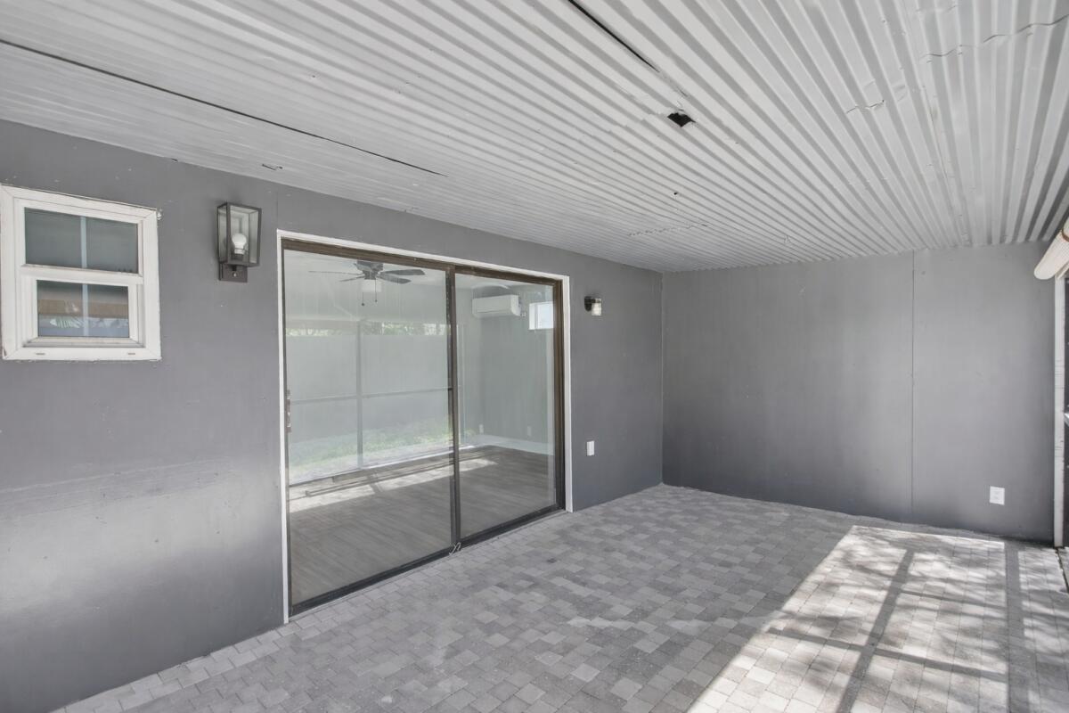 COLLIER MANOR 2ND ADD - Residential