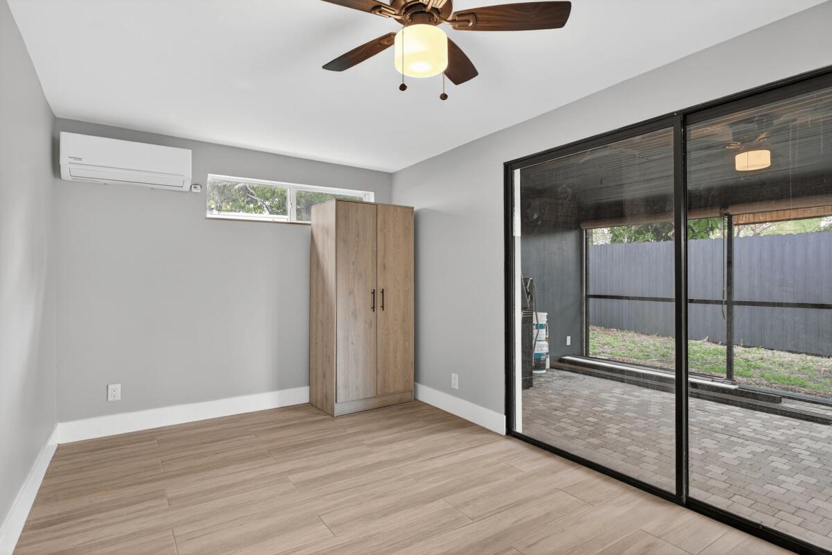 COLLIER MANOR 2ND ADD - Residential