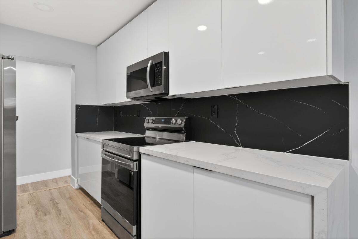 COLLIER MANOR 2ND ADD - Residential