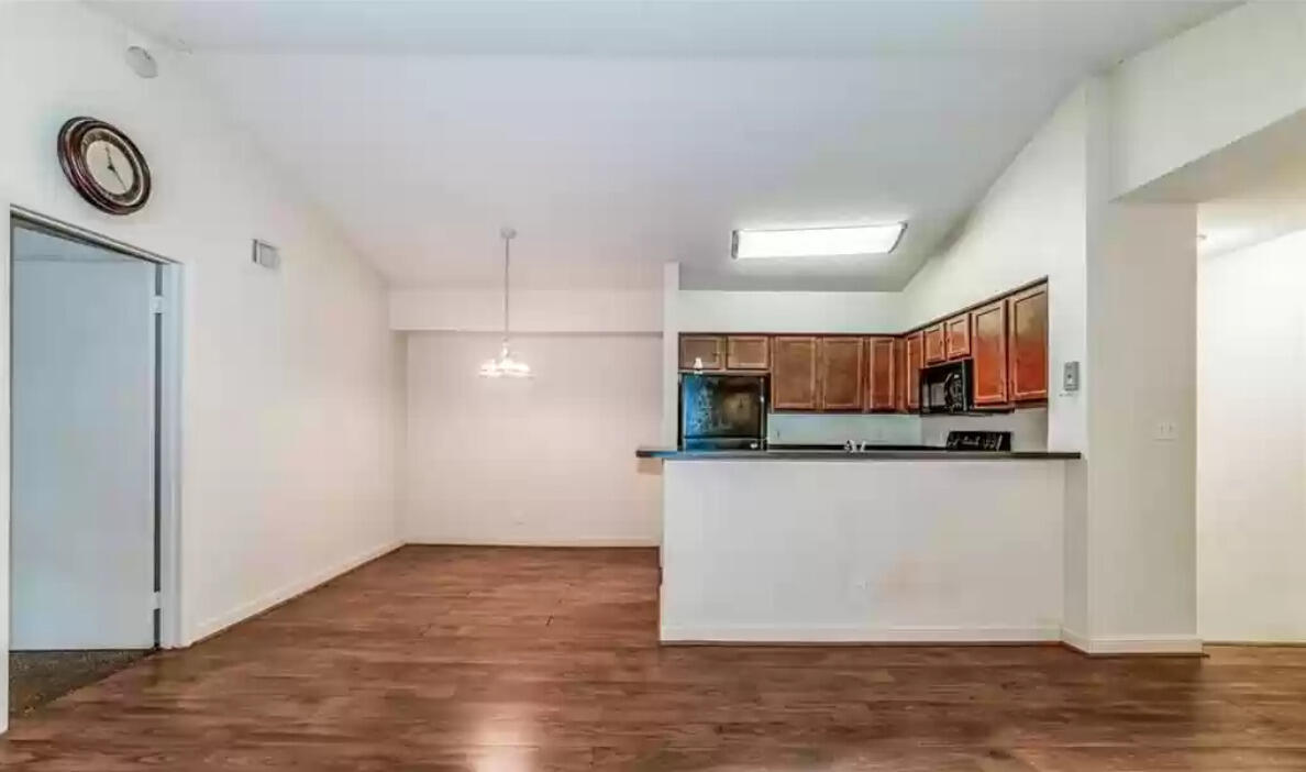 SOUTH PALM PLACE CONDO - Residential