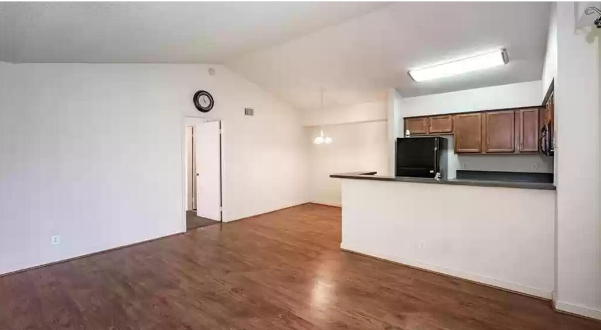 SOUTH PALM PLACE CONDO - Residential