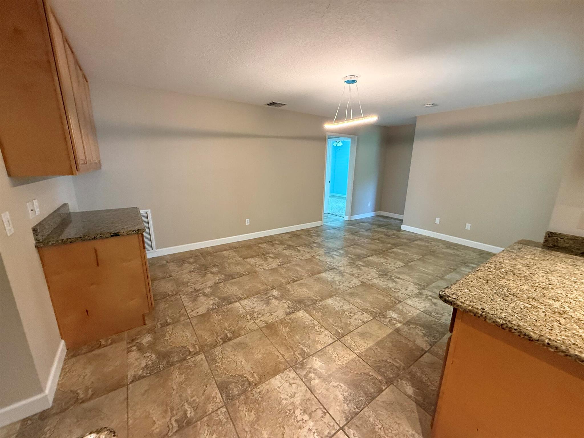 PORT ST LUCIE SECTION 3 - Residential Lease