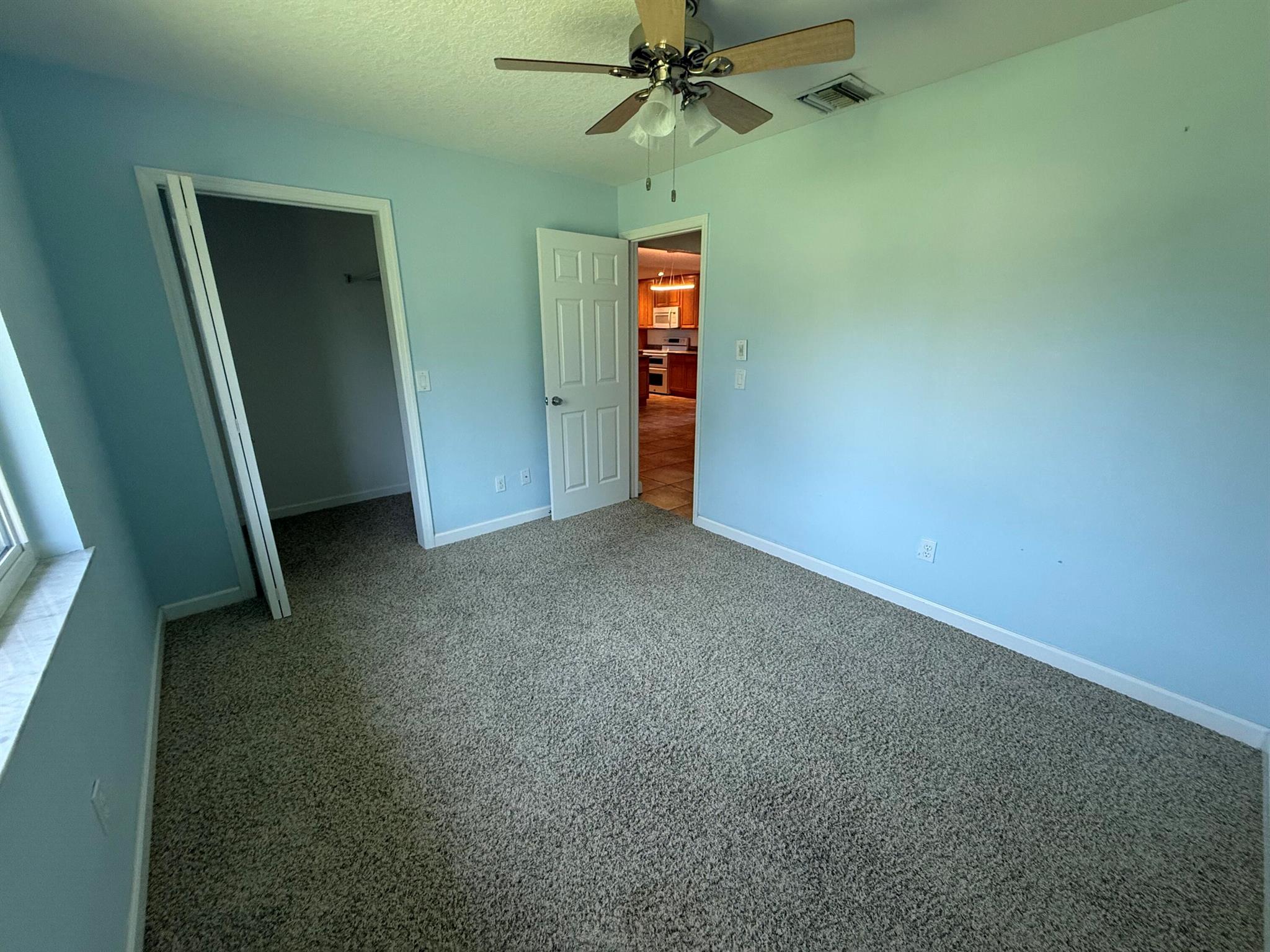 PORT ST LUCIE SECTION 3 - Residential Lease