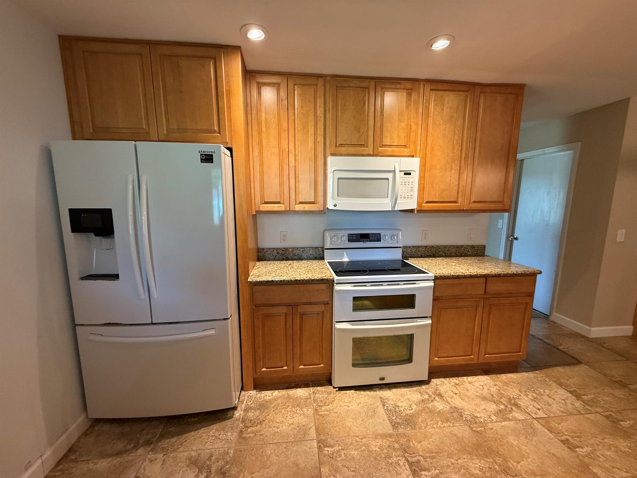 PORT ST LUCIE SECTION 3 - Residential Lease