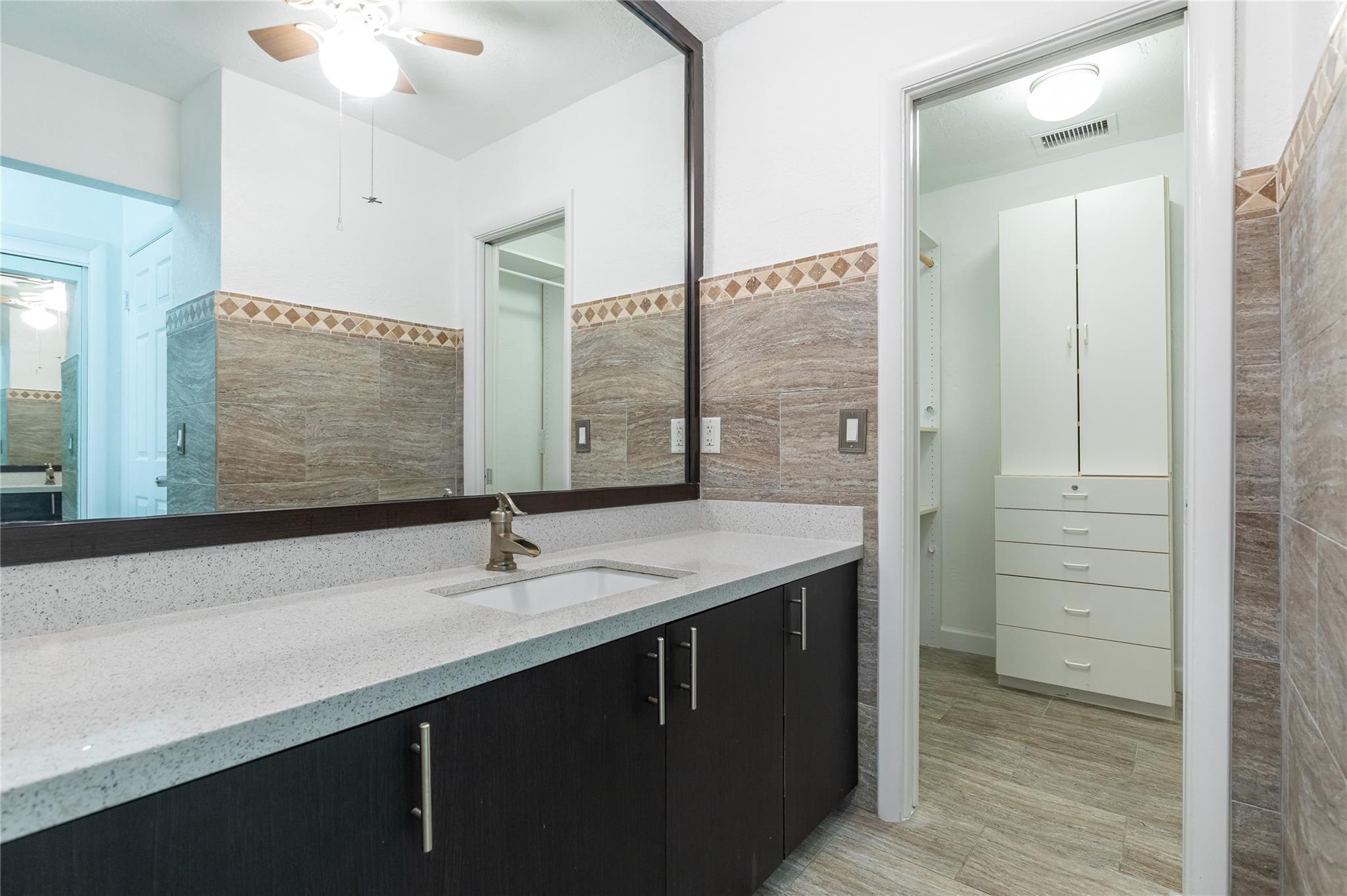 HILLS OF INVERRARY - Residential