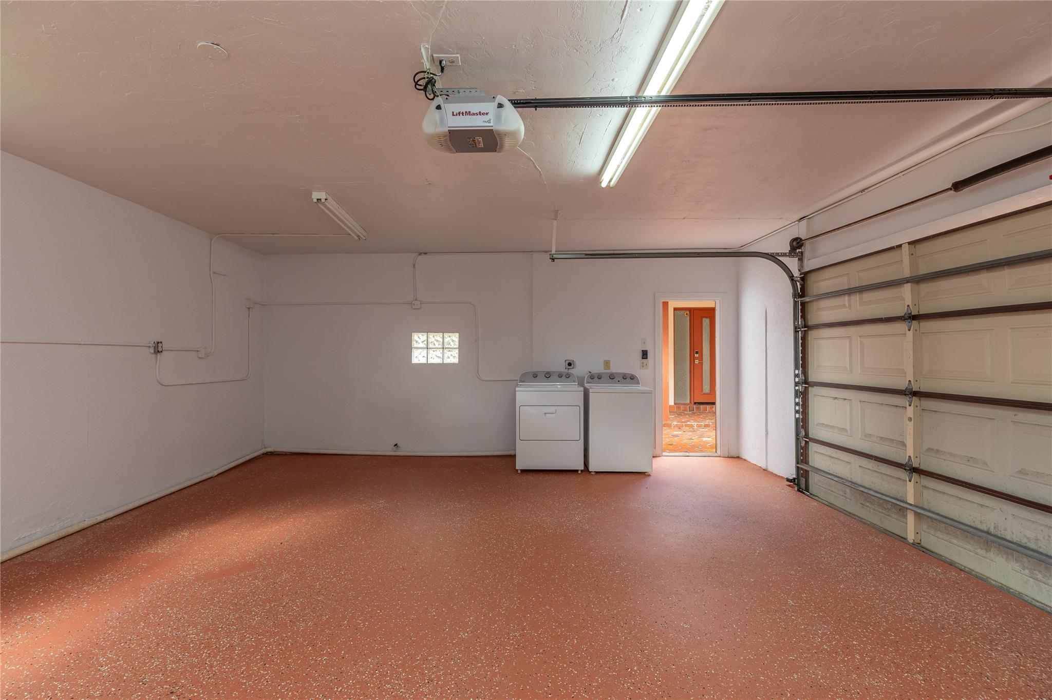 HILLS OF INVERRARY - Residential