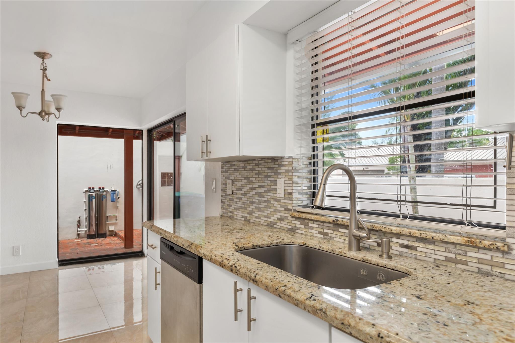 HILLS OF INVERRARY - Residential