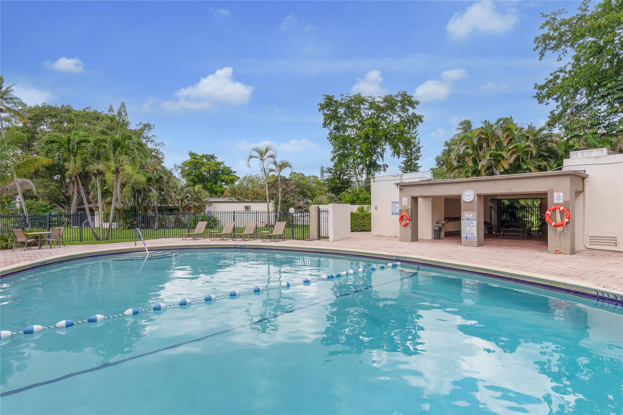 HILLS OF INVERRARY - Residential