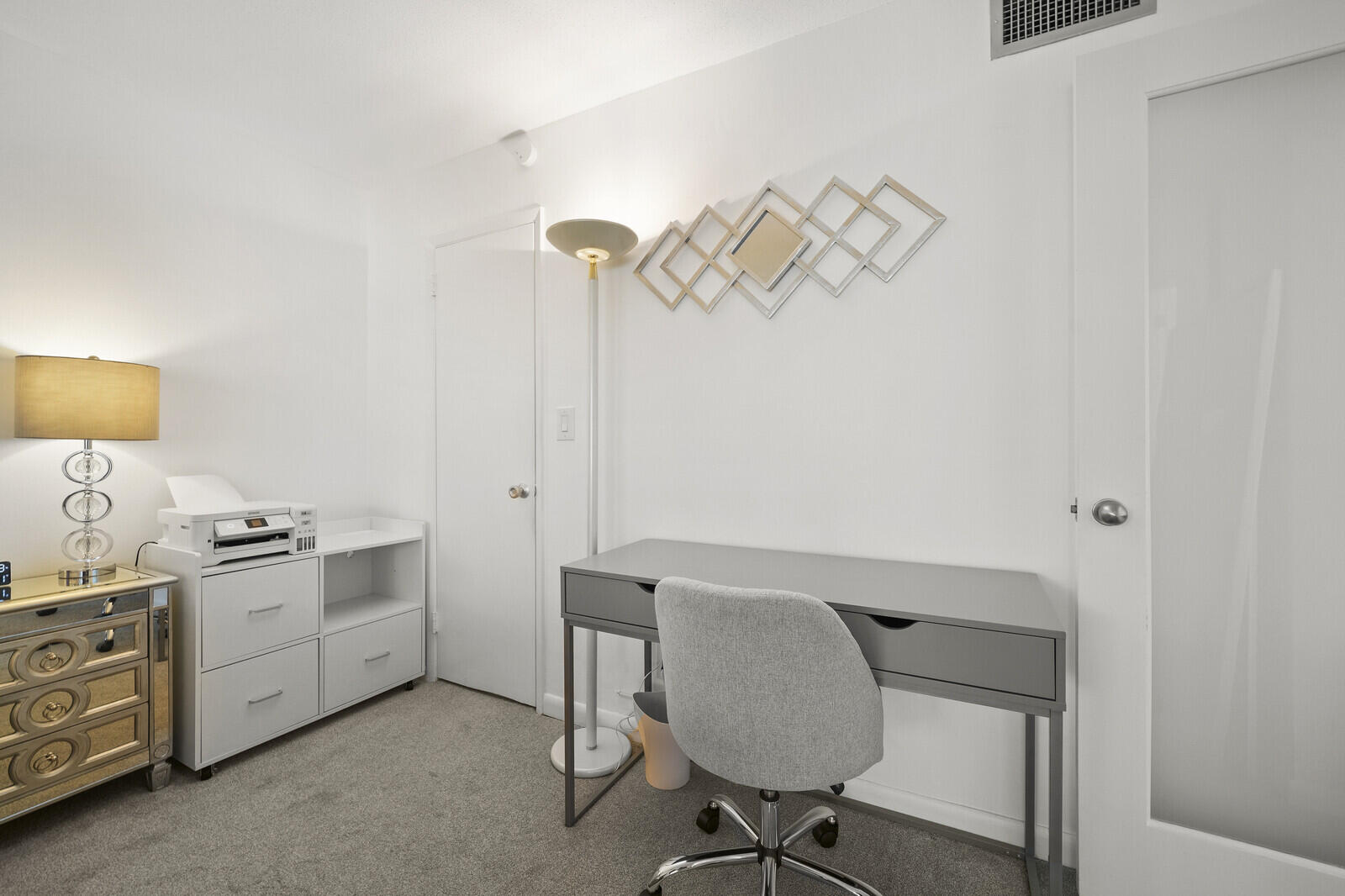 MICHIGAN BUILDING CONDO - Residential Lease
