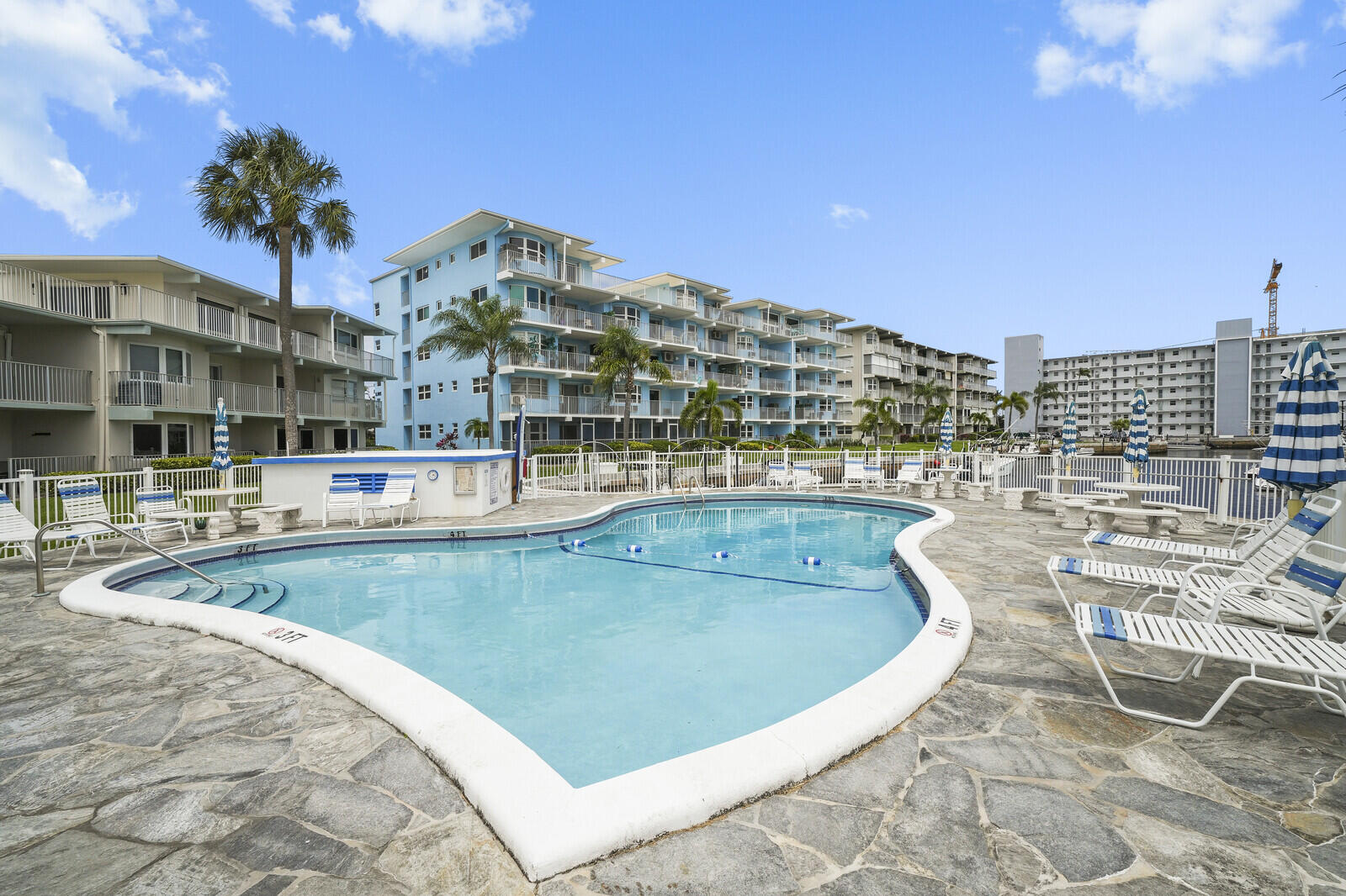 MICHIGAN BUILDING CONDO - Residential Lease