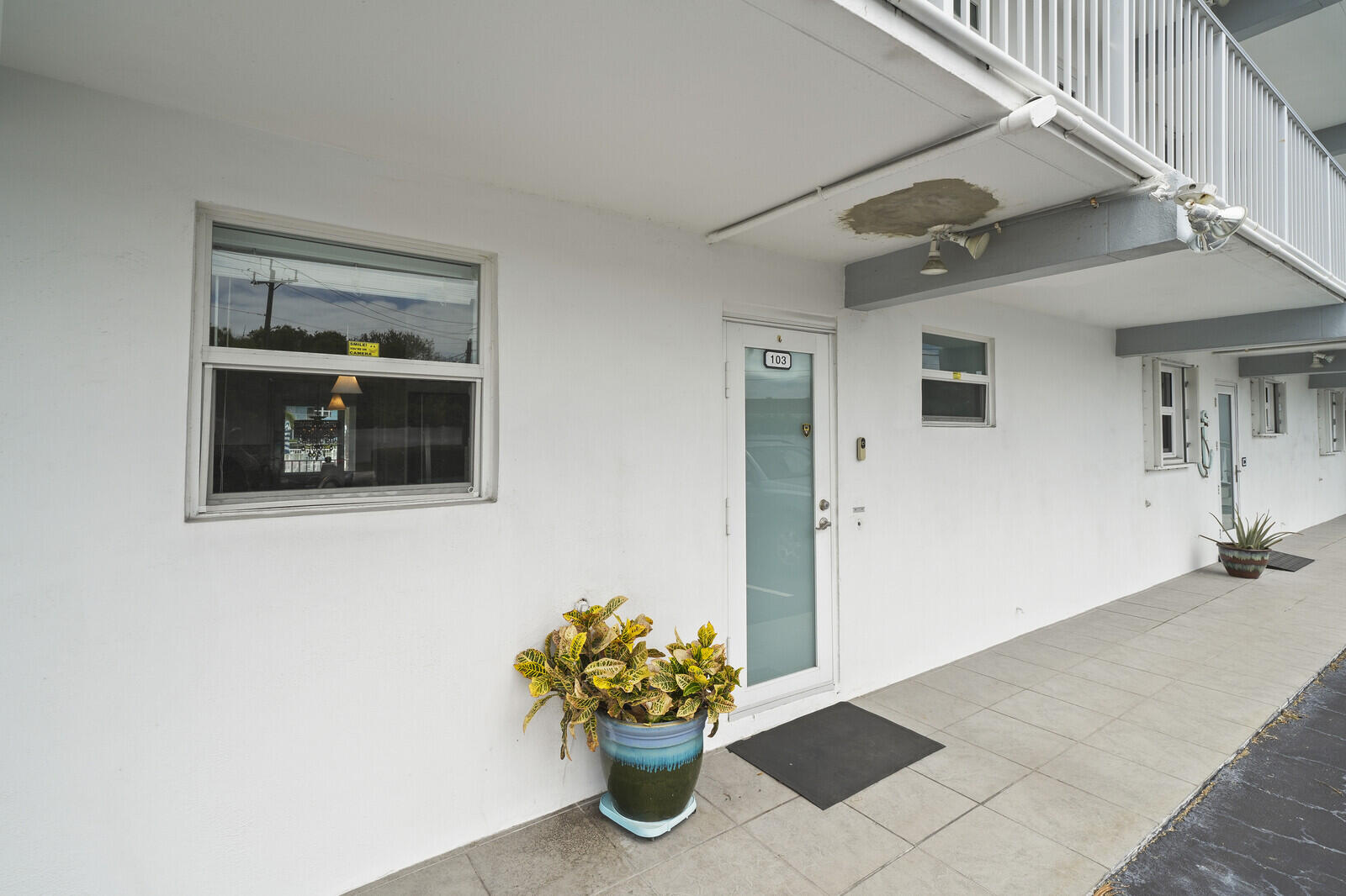 MICHIGAN BUILDING CONDO - Residential Lease
