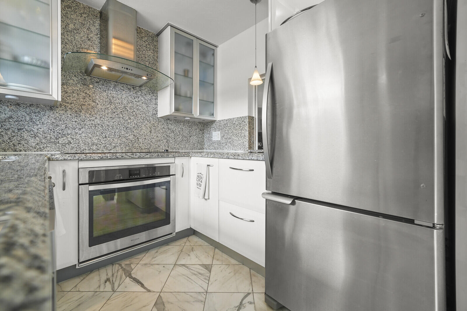 MICHIGAN BUILDING CONDO - Residential Lease