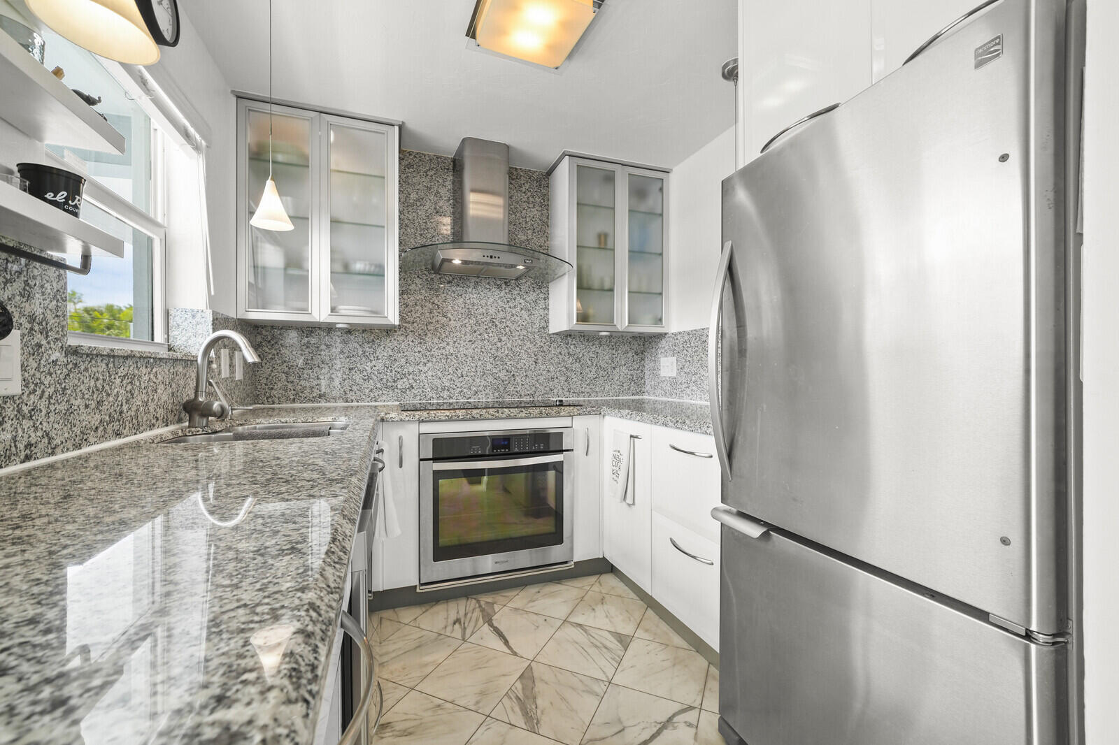 MICHIGAN BUILDING CONDO - Residential Lease