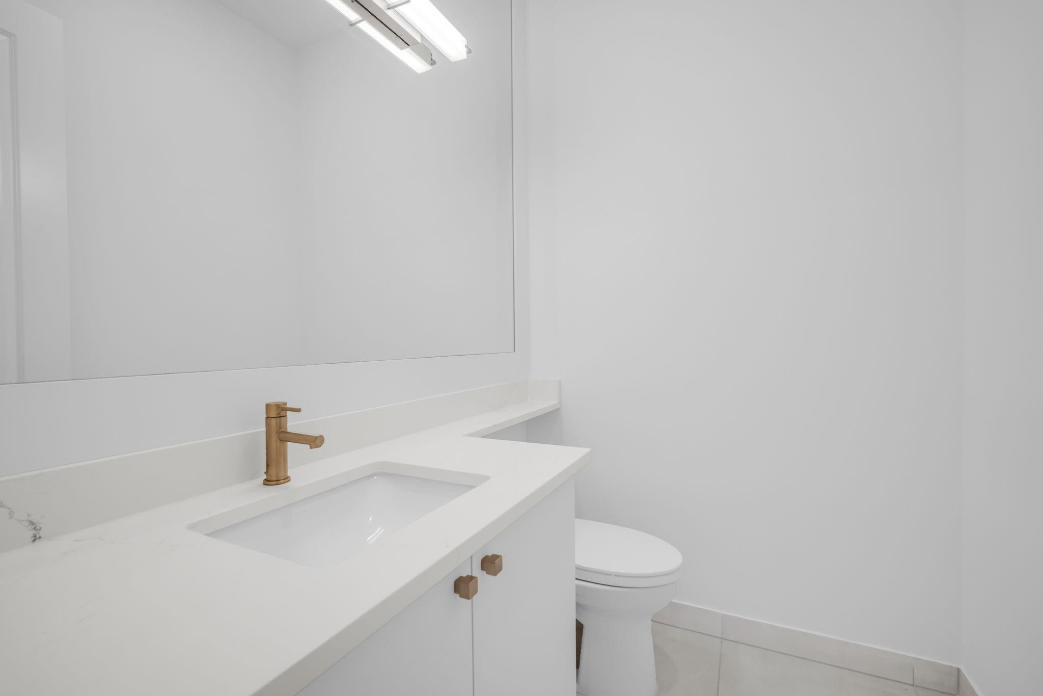 Valencia Grand - Residential Lease