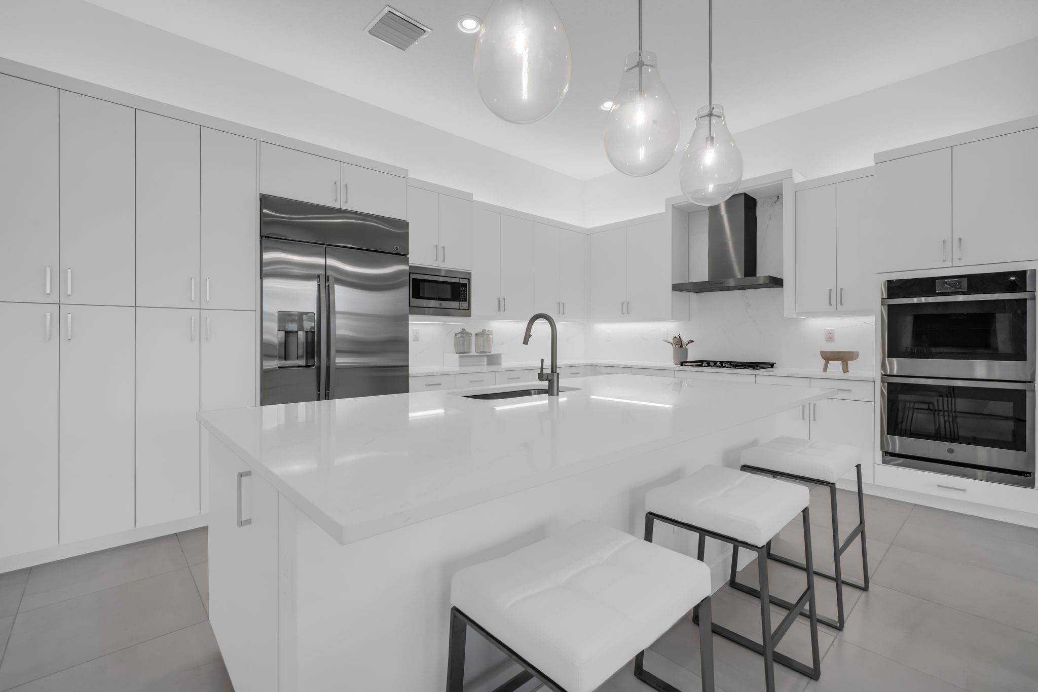 Valencia Grand - Residential Lease