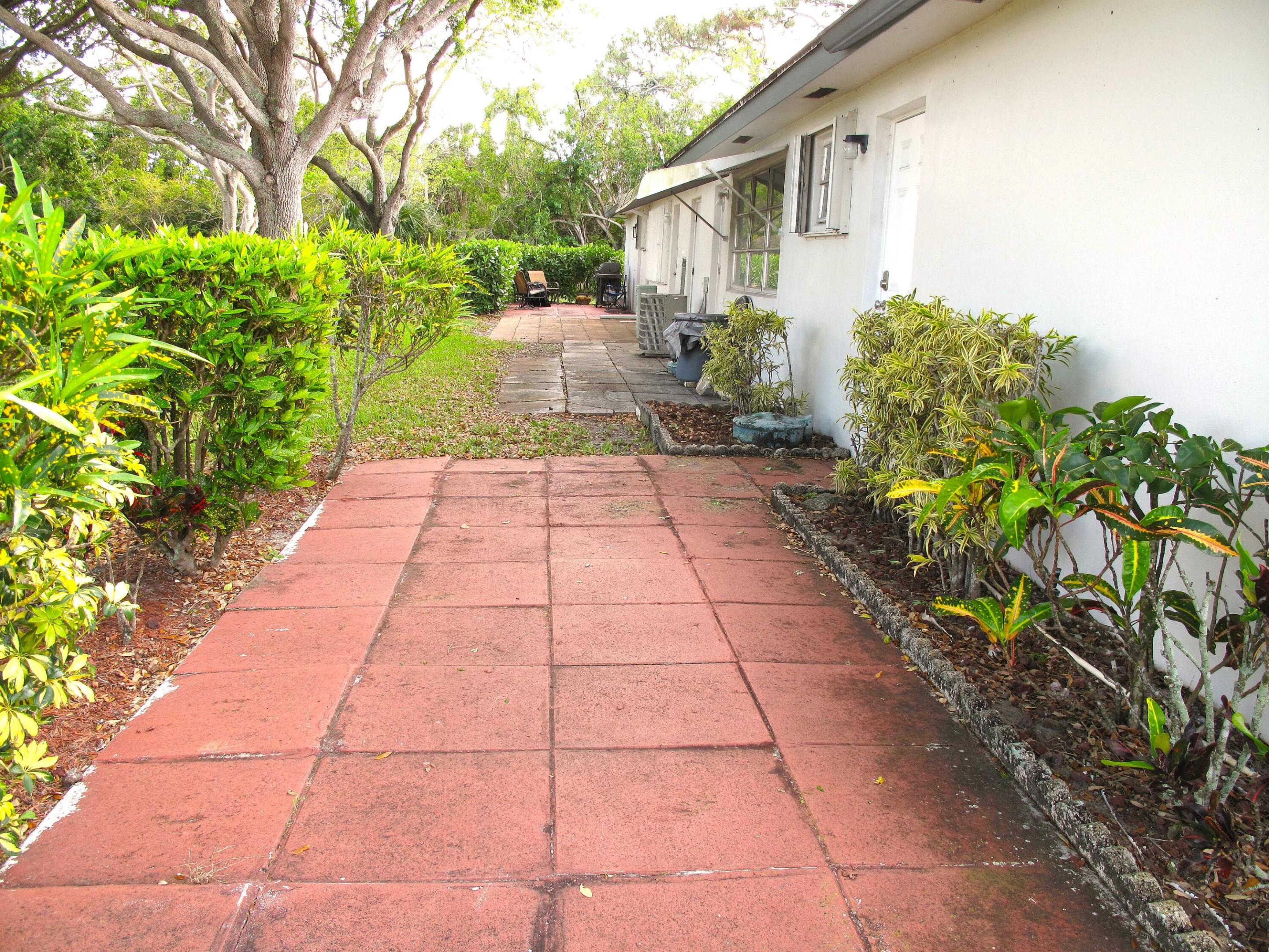 HIGH POINT OF DELRAY SEC 5 CONDO - Residential