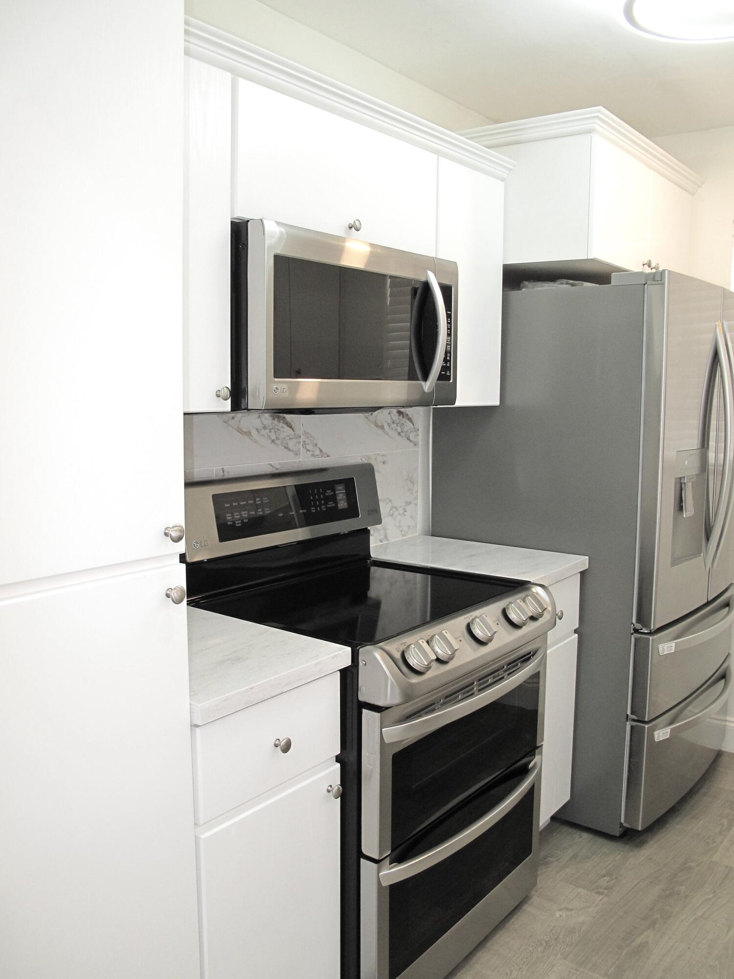 HIGH POINT OF DELRAY SEC 5 CONDO - Residential