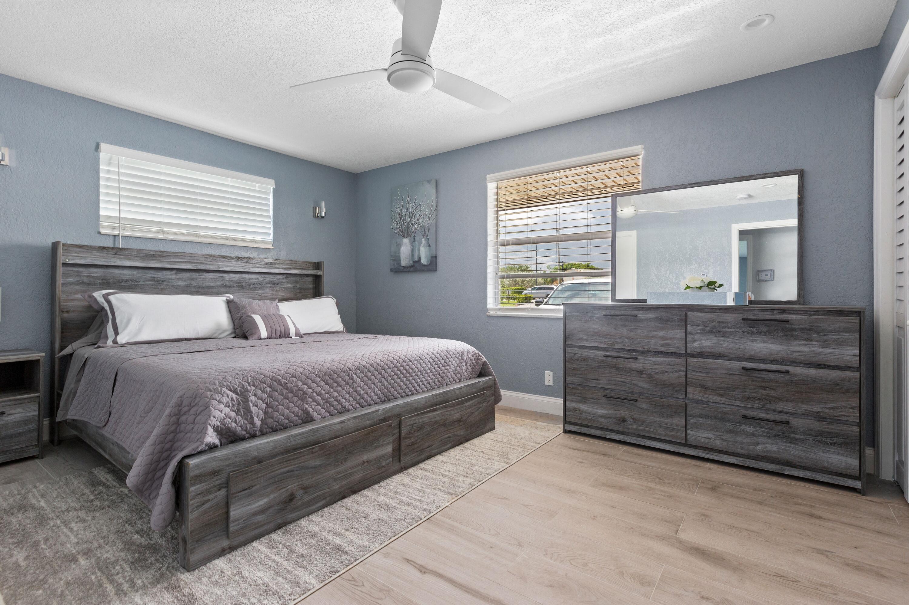 PALM BEACH GARDENS 5 - Residential Lease