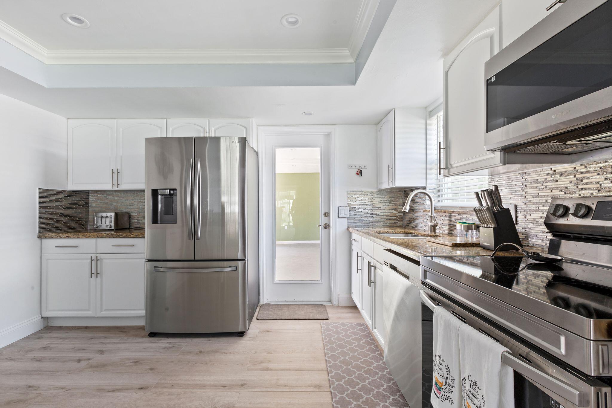 PALM BEACH GARDENS 5 - Residential Lease