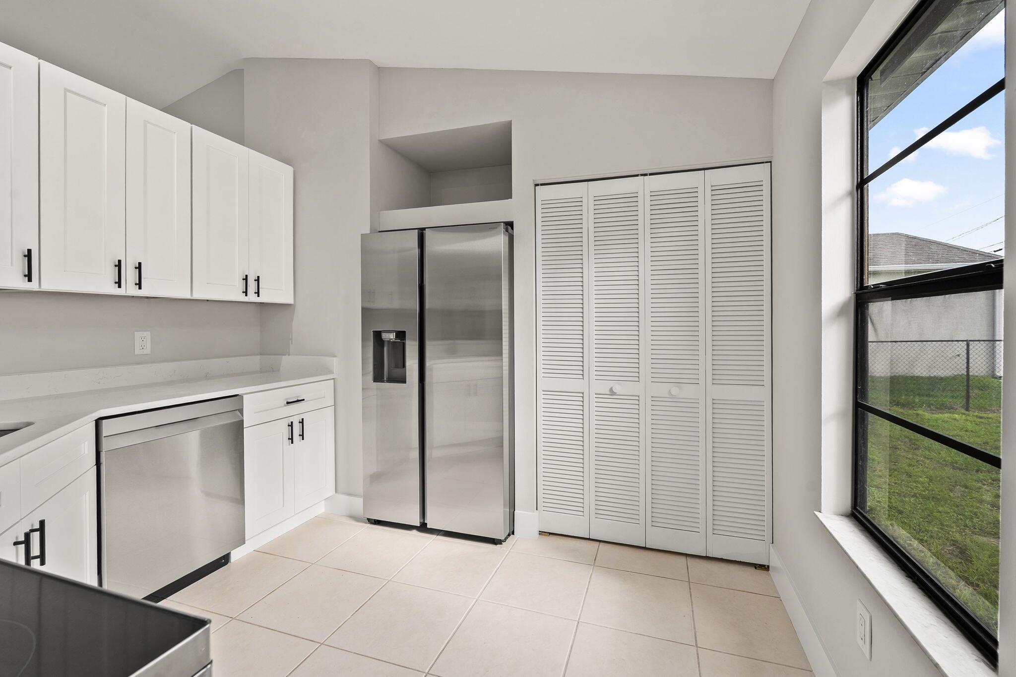 PORT ST LUCIE SECTION 33 - Residential