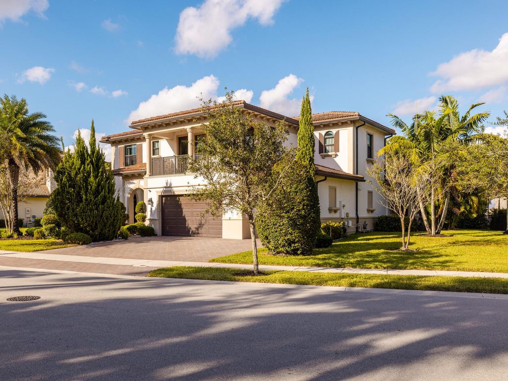 Photo of 11691 W Watercrest Cir Circle W, Parkland, FL 33076 (MLS # B26017503)