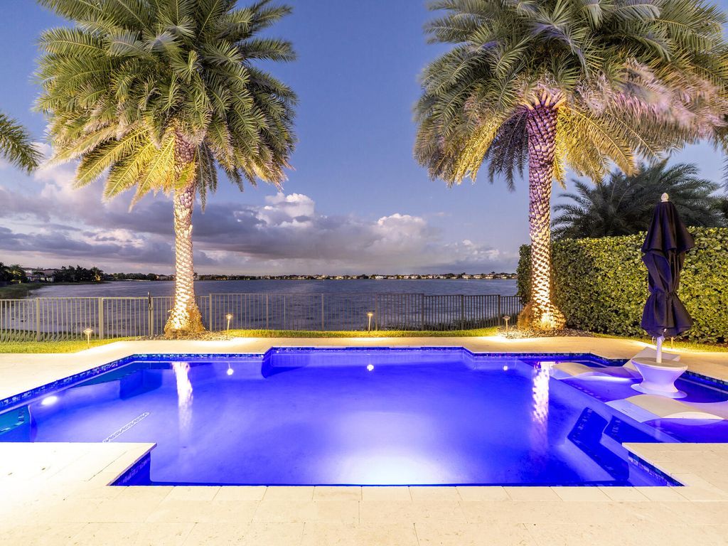 Photo of 11691 W Watercrest Cir Circle W, Parkland, FL 33076 (MLS # B26017503)