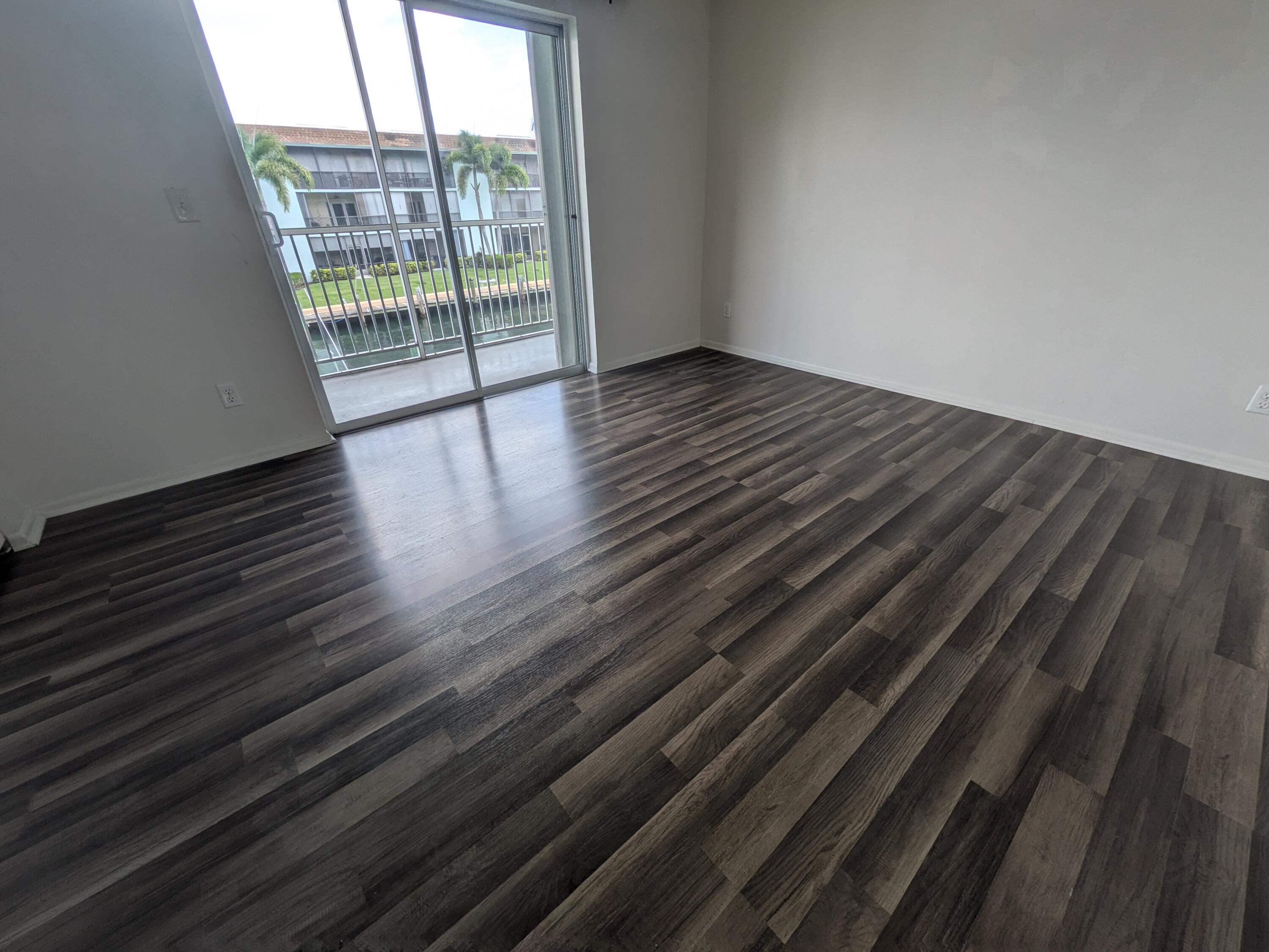 LAKE COLONY APTS THREE IN - Residential