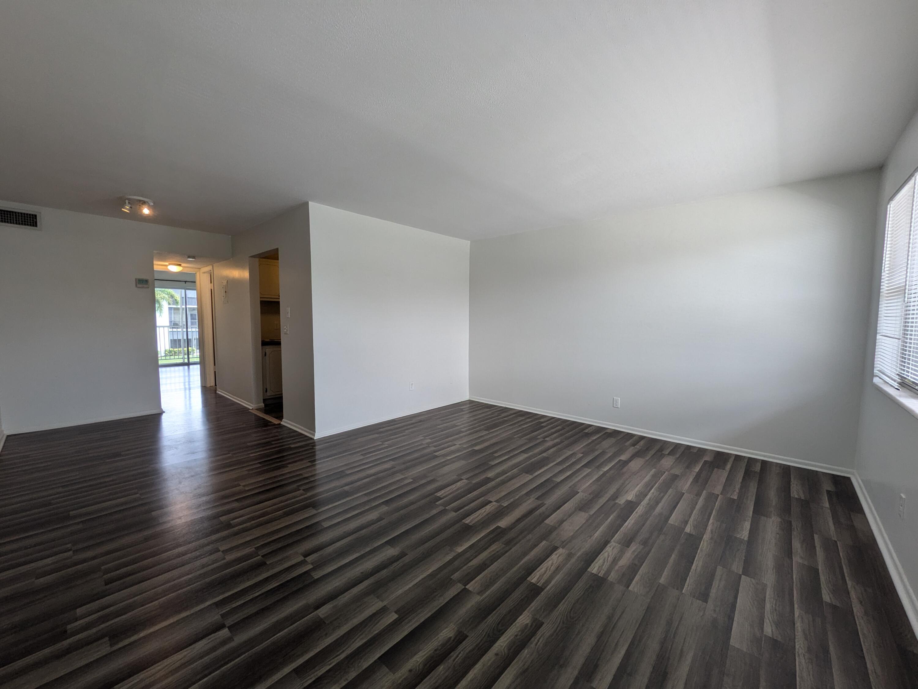 LAKE COLONY APTS THREE IN - Residential