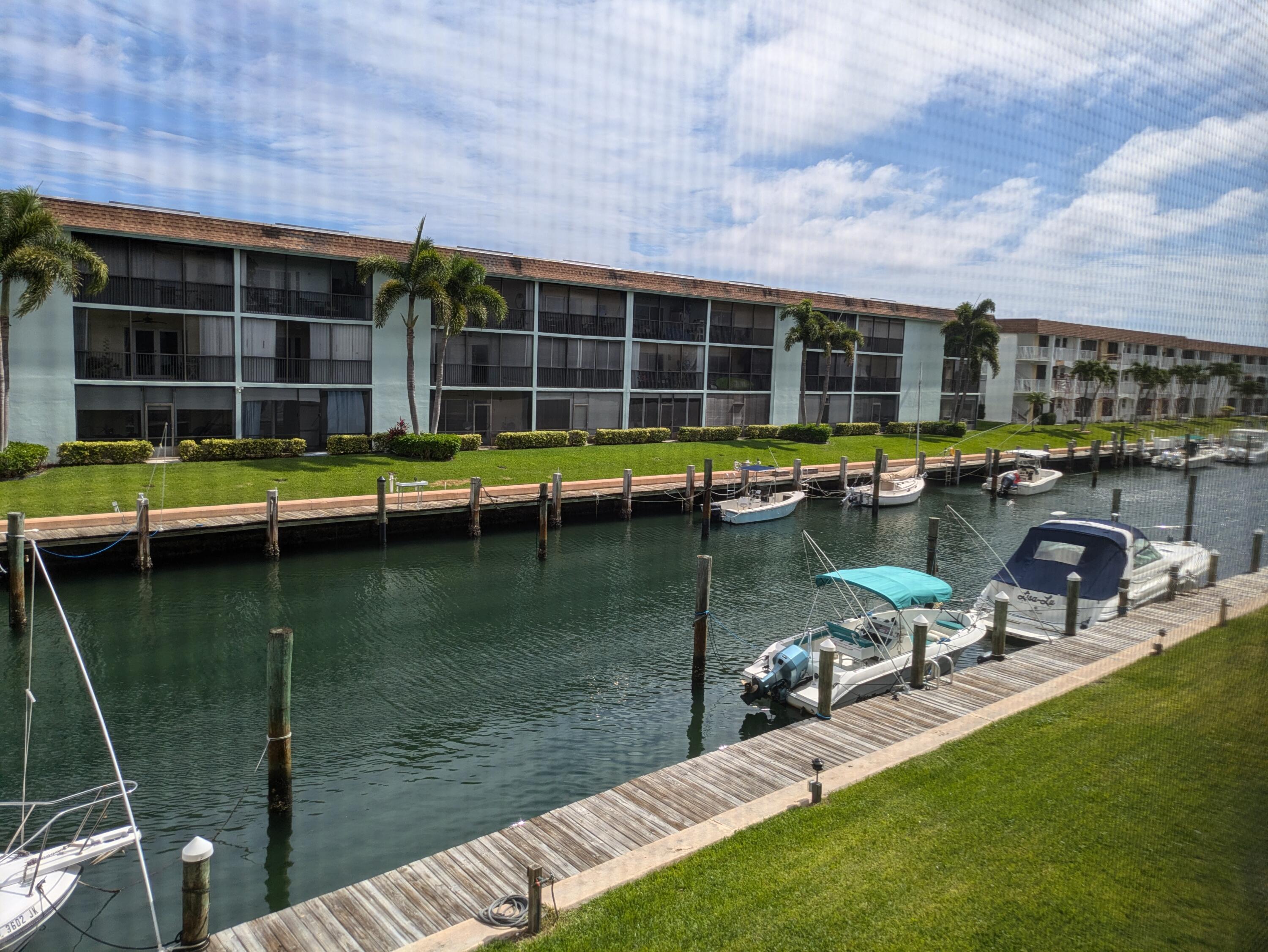 LAKE COLONY APTS THREE IN - Residential