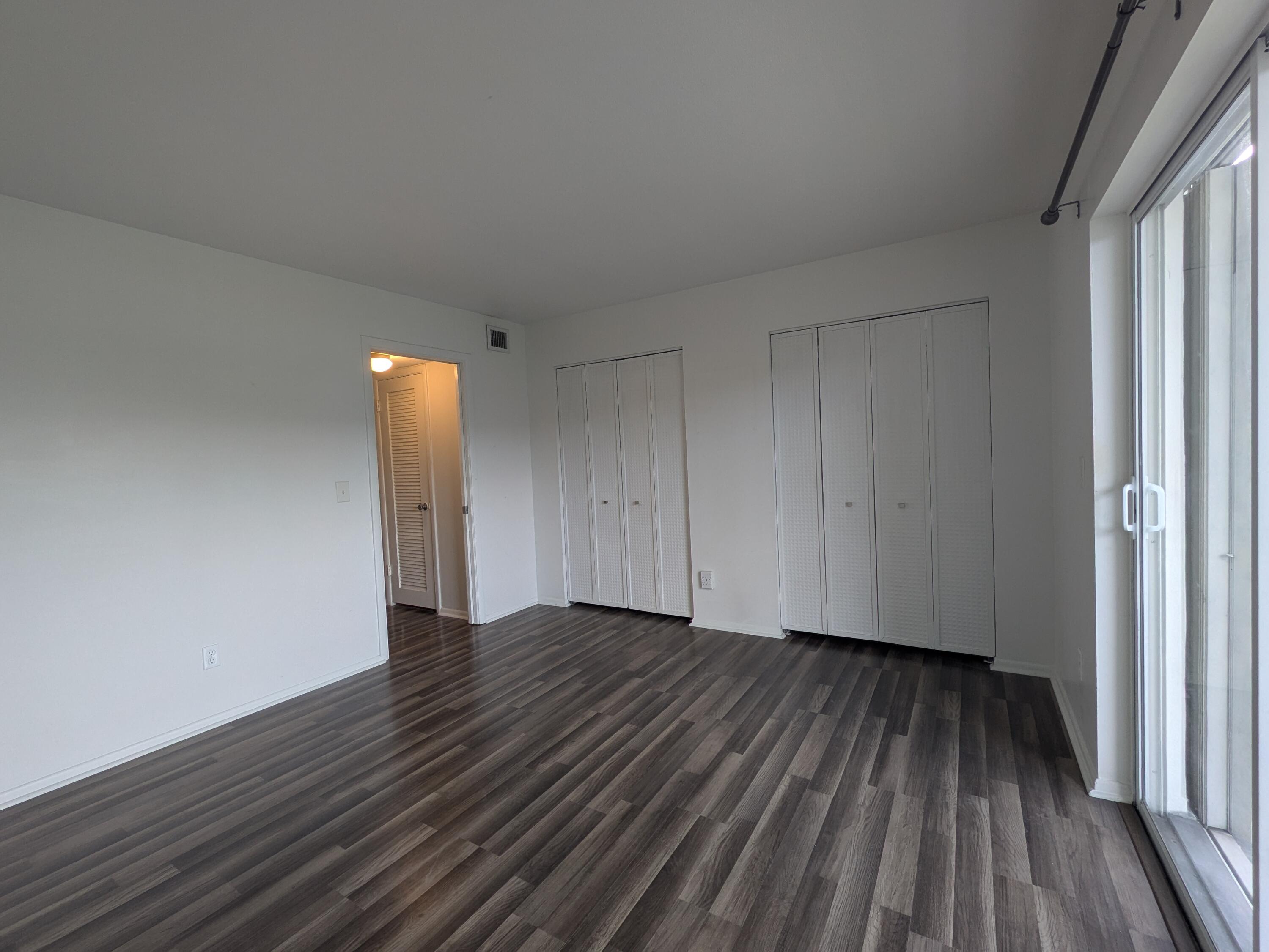 LAKE COLONY APTS THREE IN - Residential