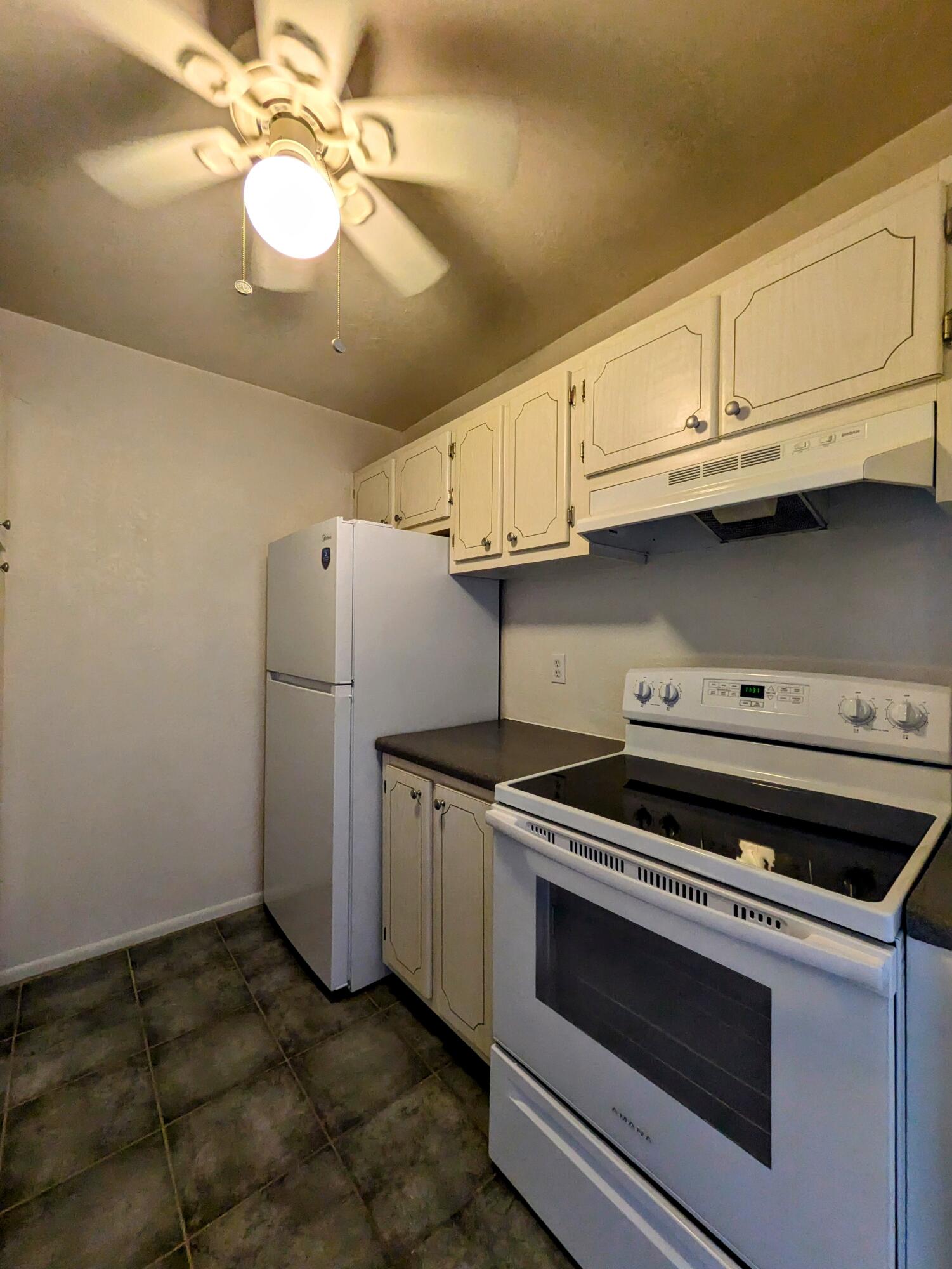 LAKE COLONY APTS THREE IN - Residential