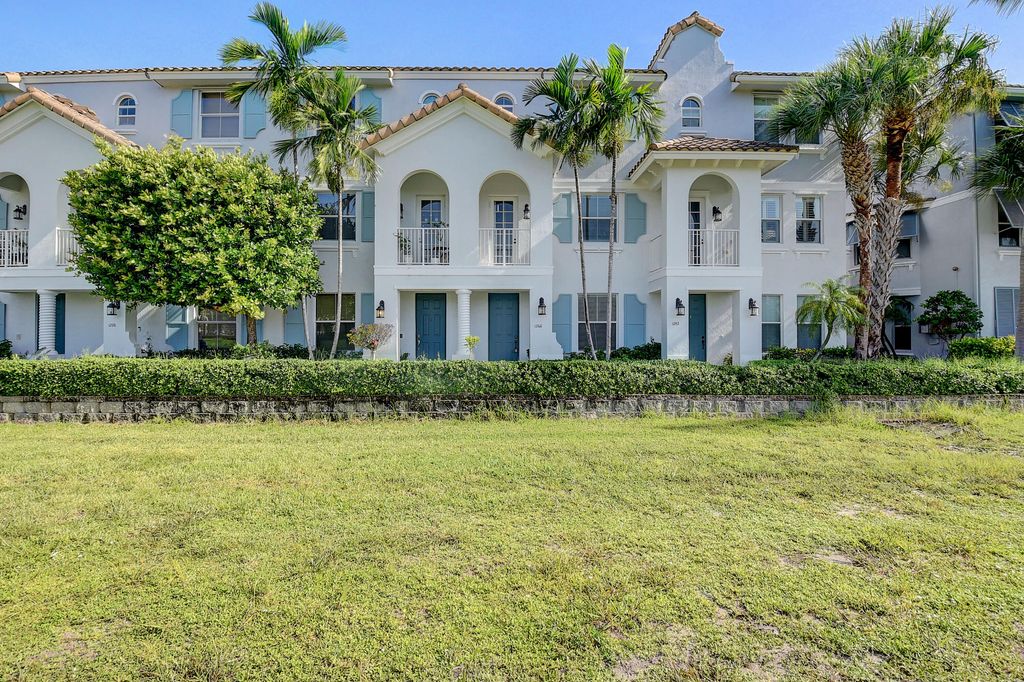 Photo of 1260 Piazza Antinori, Boynton Beach, FL 33426 (MLS # R10945048)