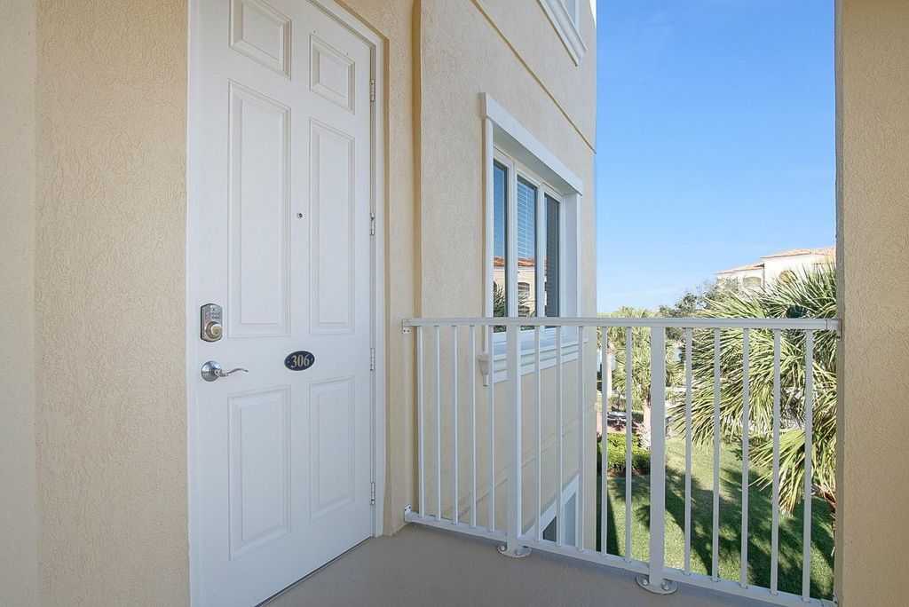 Photo of 19 Harbour Isle Drive #306, Hutchinson Island, FL 34949 (MLS # F10526389)
