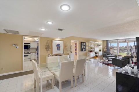 Tiny photo for 3980 Oaks Clubhouse Drive #411, Pompano Beach, FL 33069 (MLS # B26085062)