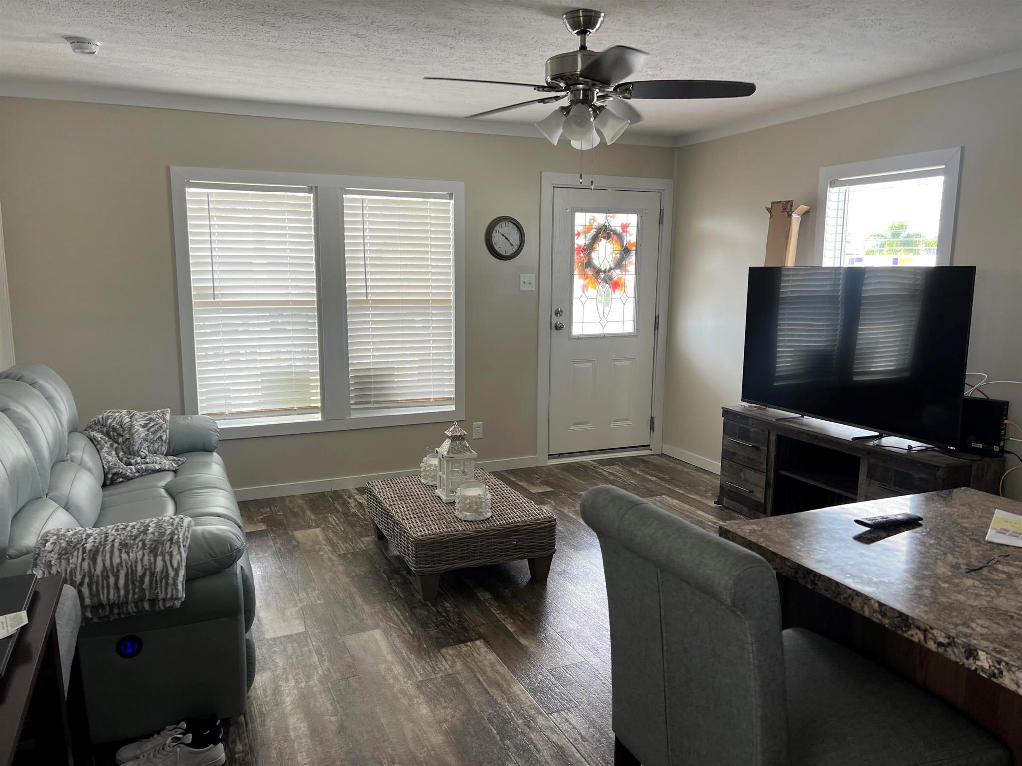 121 Sandhill Boulevard