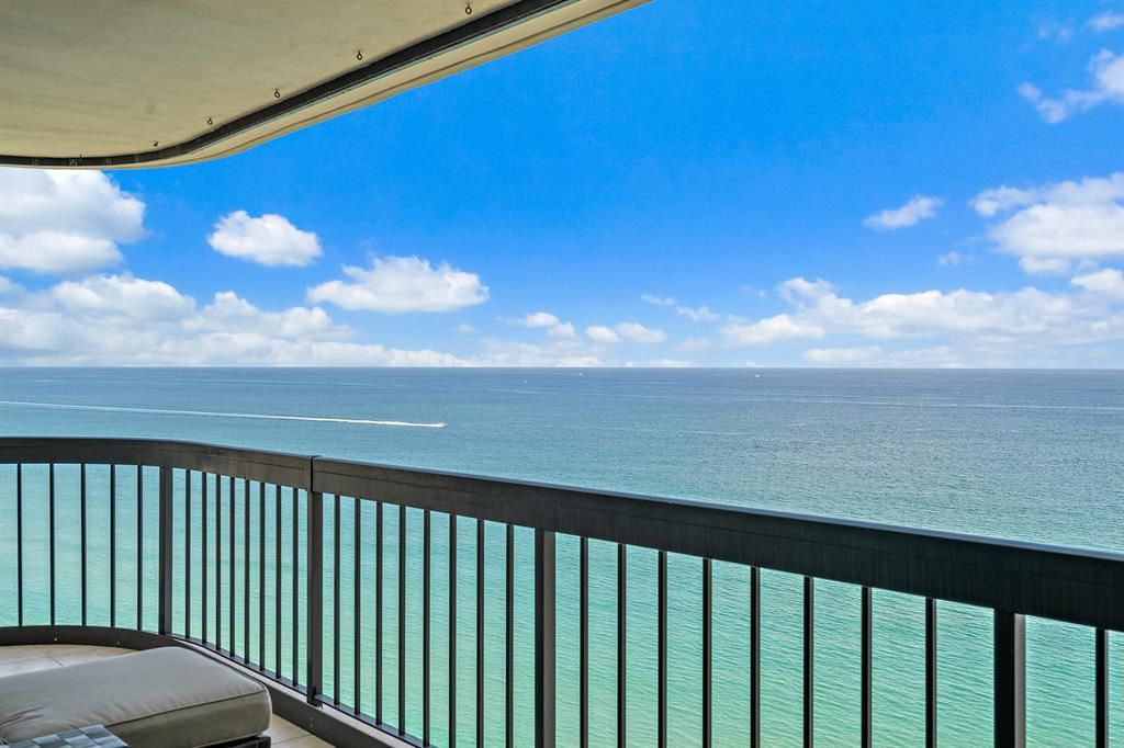Photo of 5380 N Ocean Drive Dr #22-E, Singer Island, FL 33404 (MLS # R10745697)