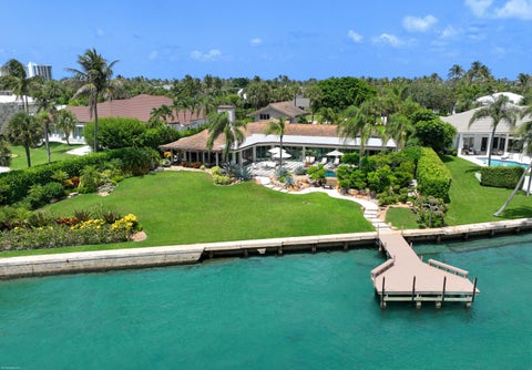Photo of 90 Lighthouse Drive, Jupiter Inlet Colony, FL 33469 (MLS # B26056019)
