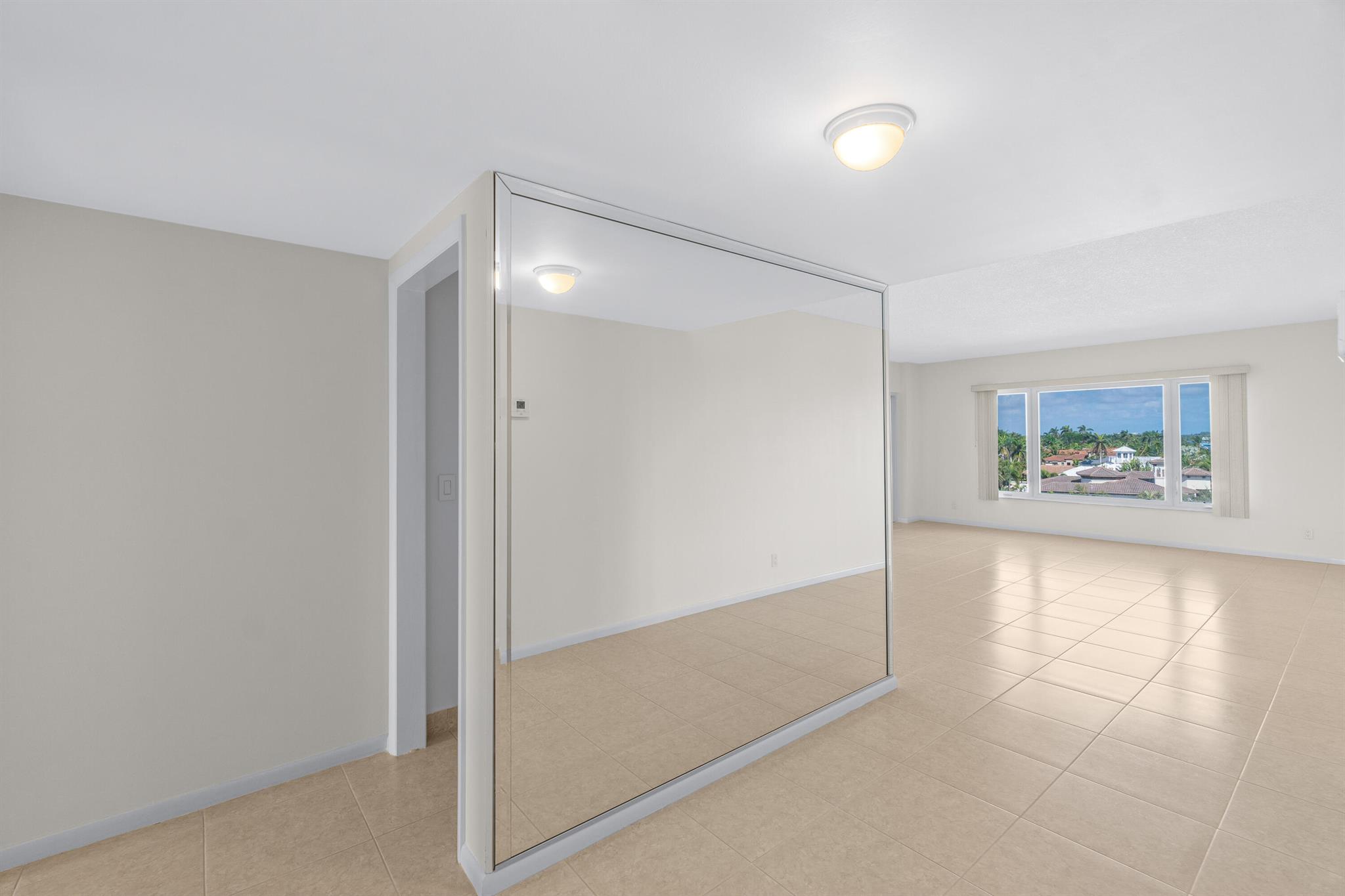 555 SE 6th Avenue 6h