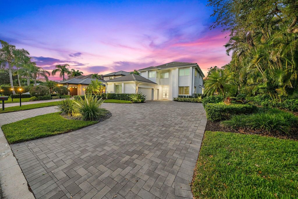 Photo of 3651 Toulouse Drive, Palm Beach Gardens, FL 33410 (MLS # R10853920)