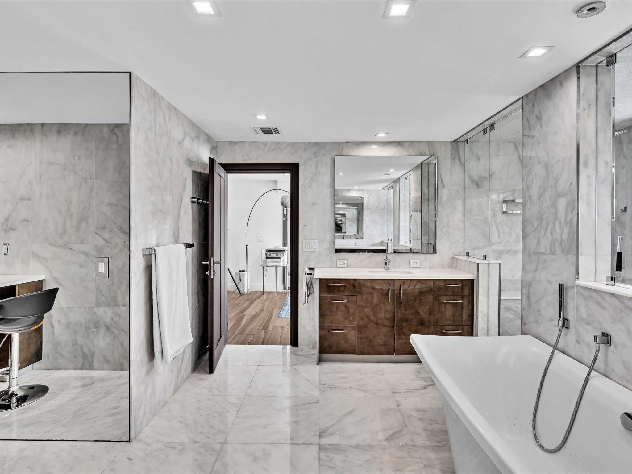 Coral Ridge Country Club - Residential