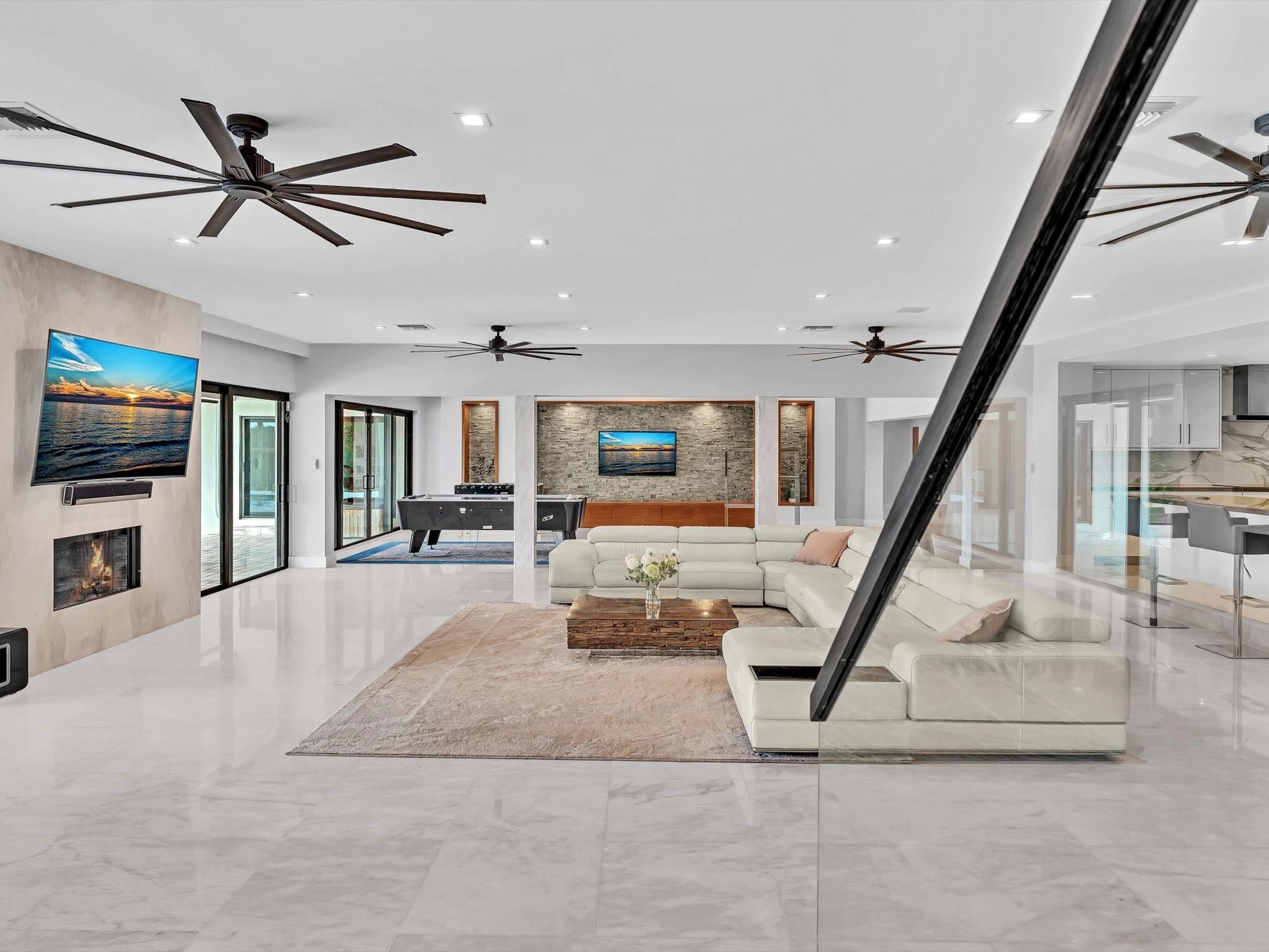 Coral Ridge Country Club - Residential