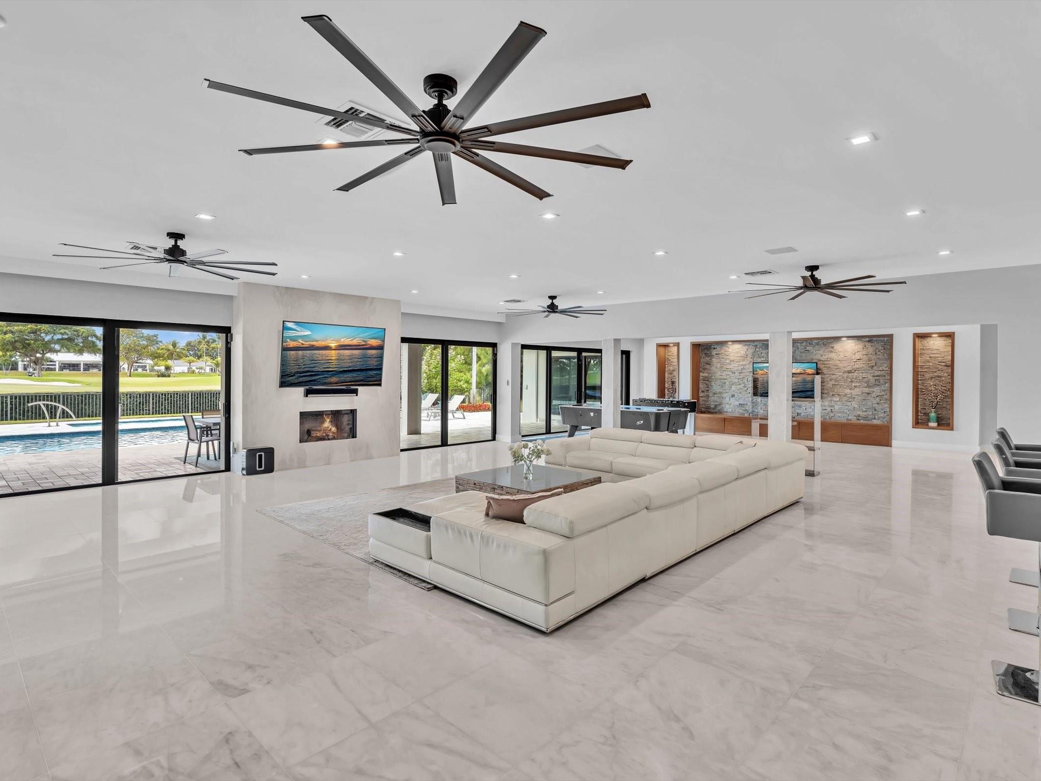 Coral Ridge Country Club - Residential