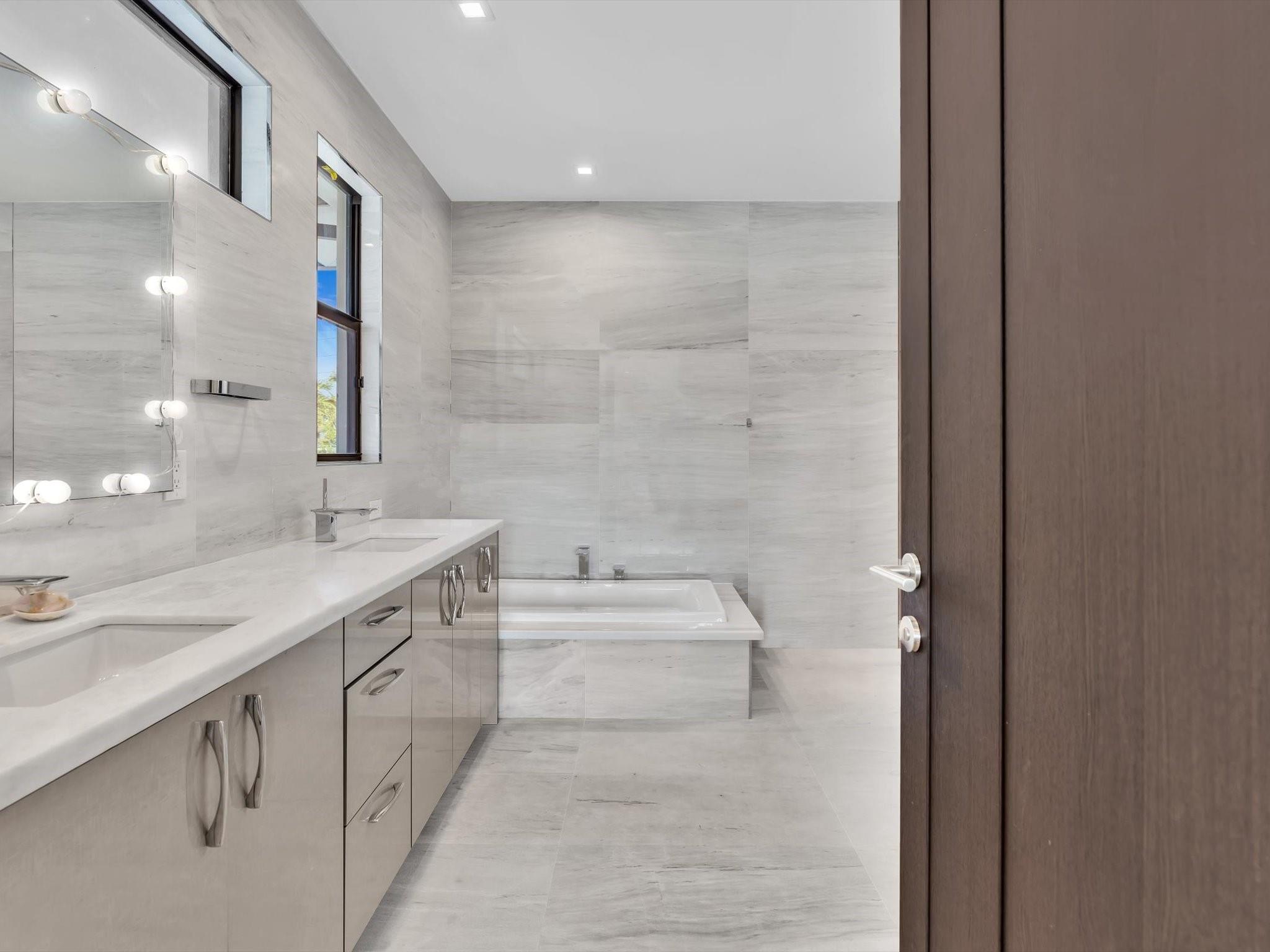 Coral Ridge Country Club - Residential