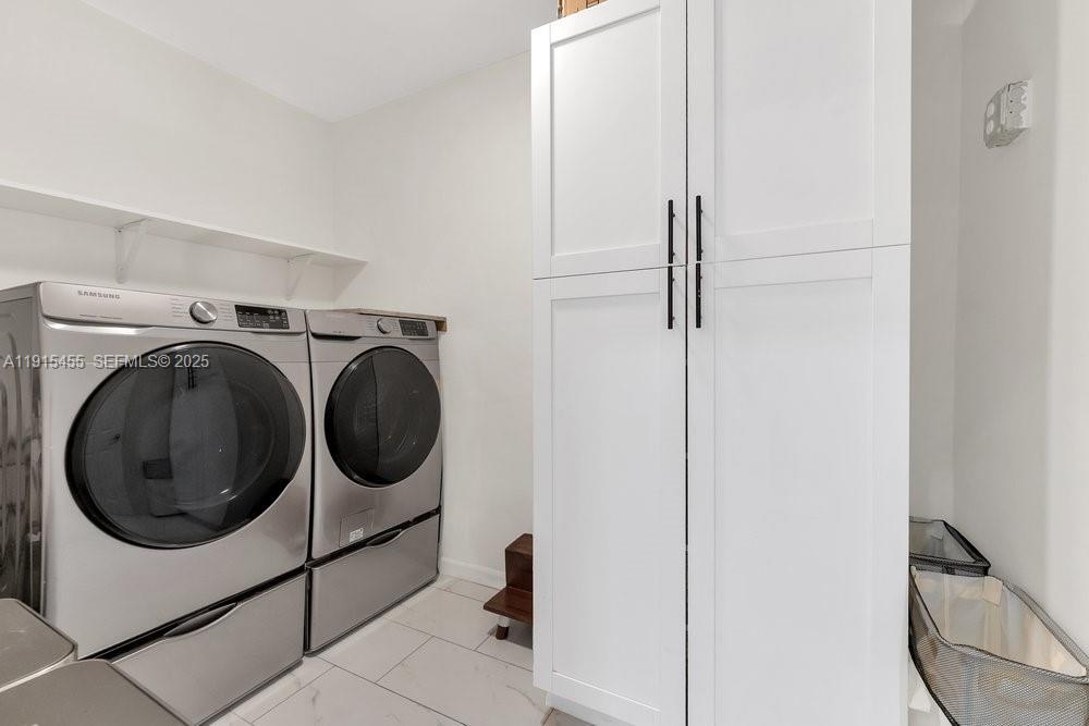 GATEWAY PARK - Residential