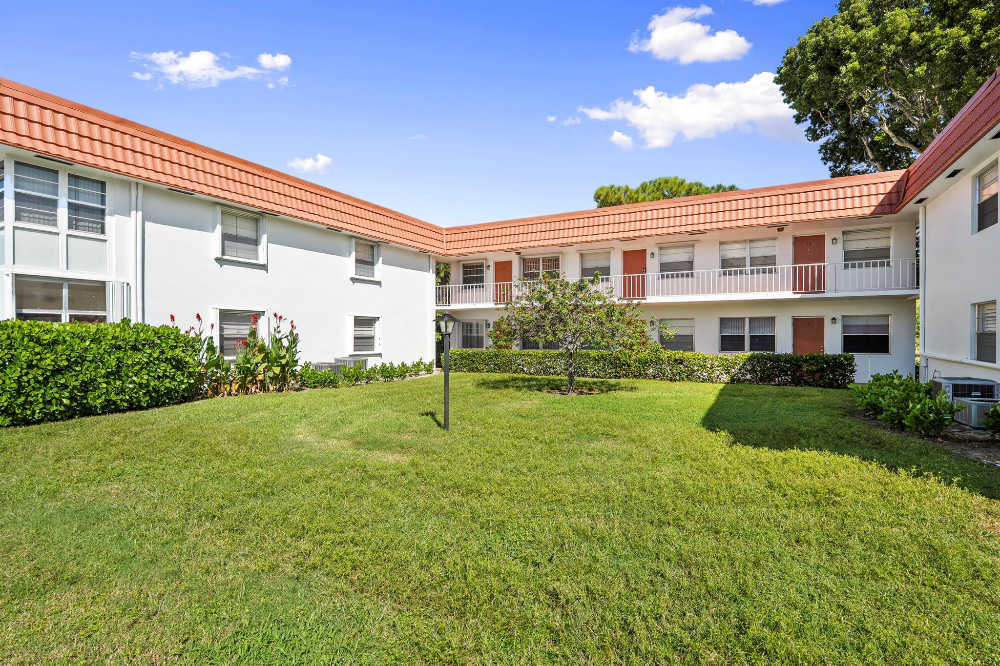 2600 SE Ocean Boulevard Z10
