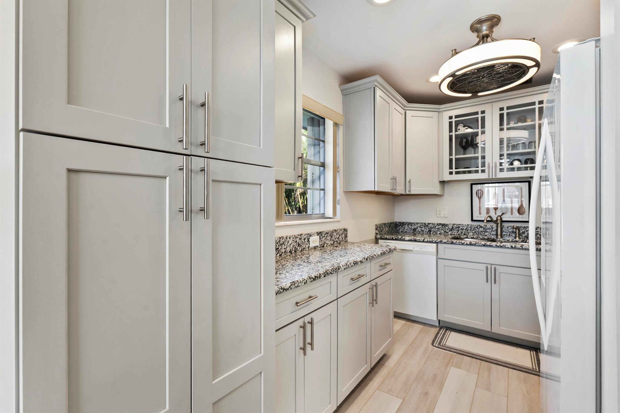 2600 SE Ocean Boulevard Z10