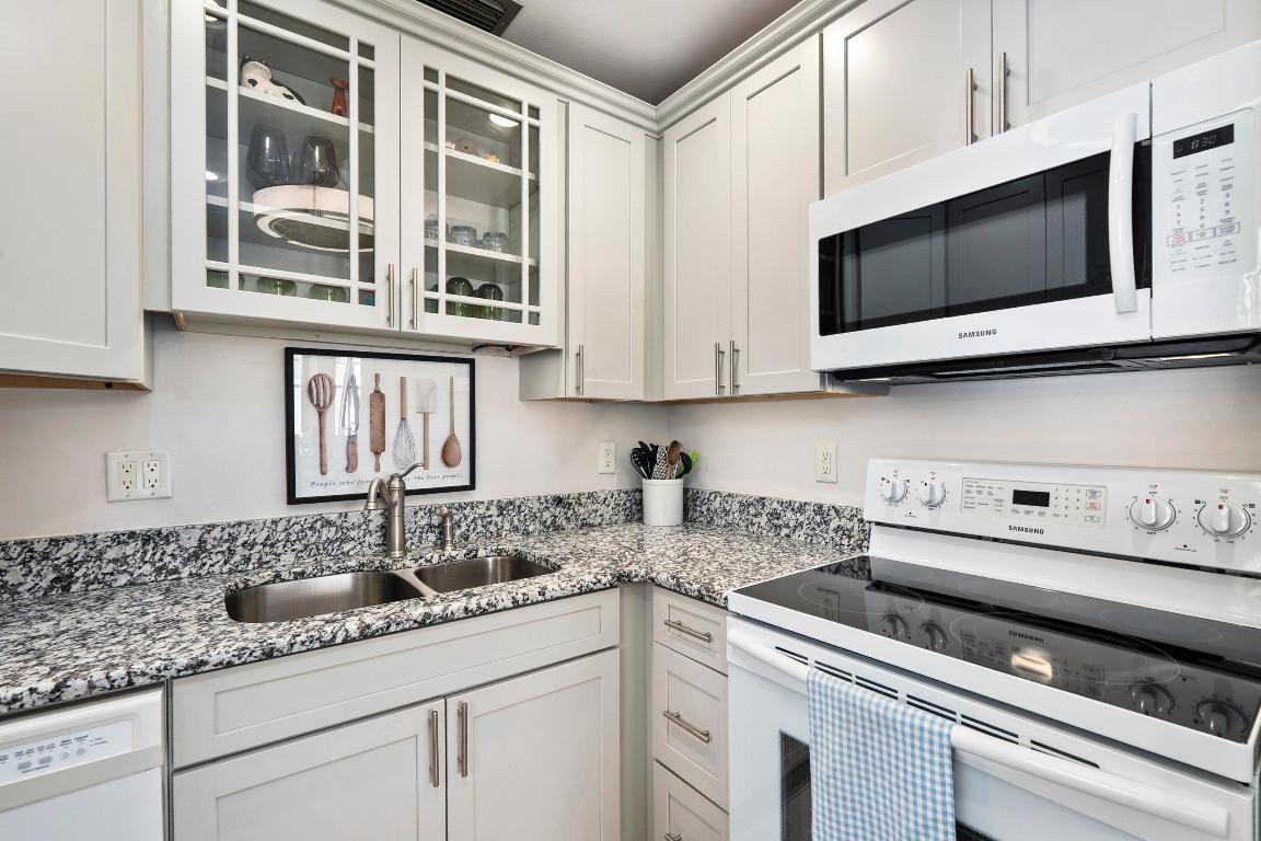 Vista Pines - Residential