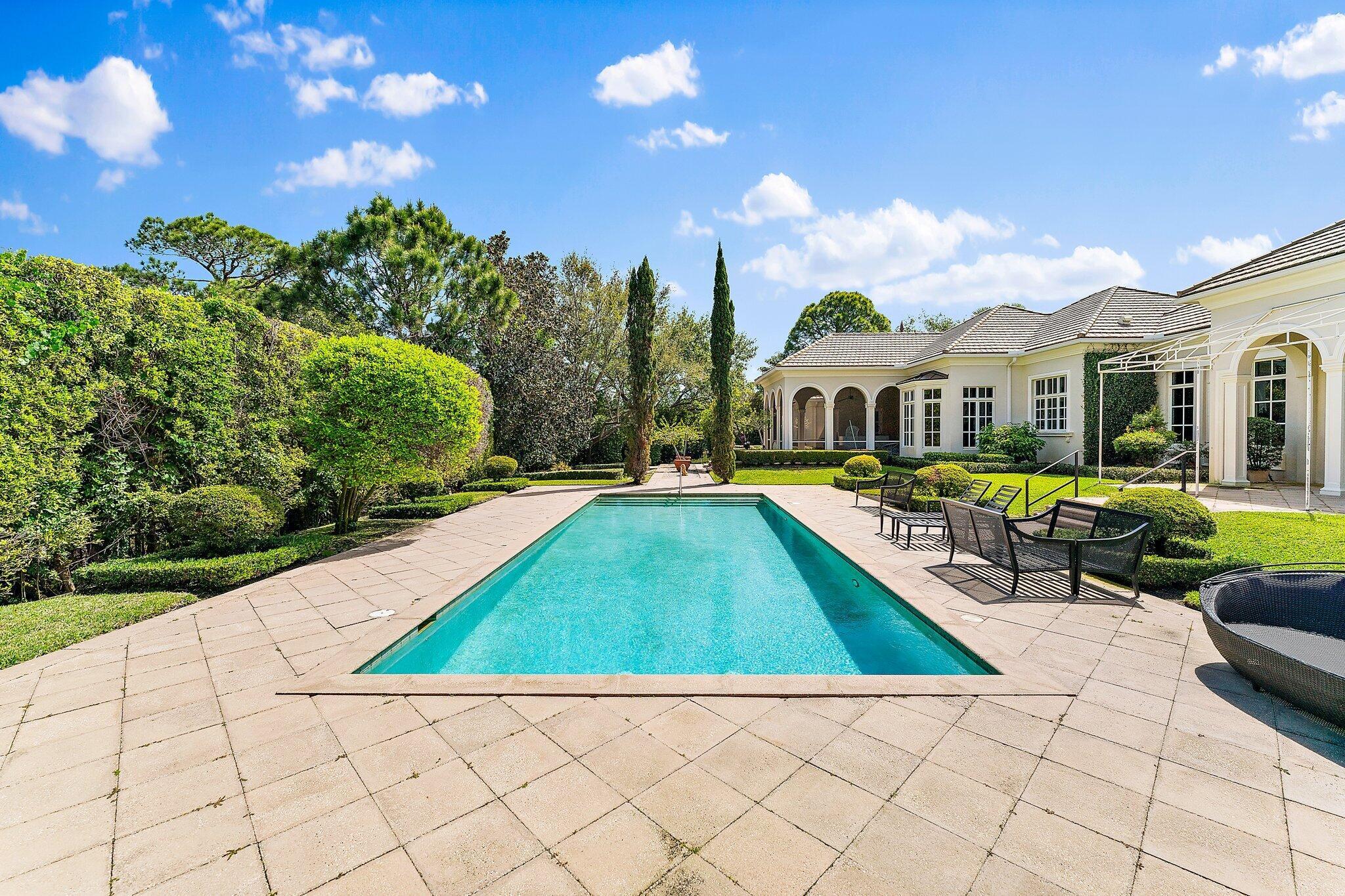 BEARS CLUB - Residential