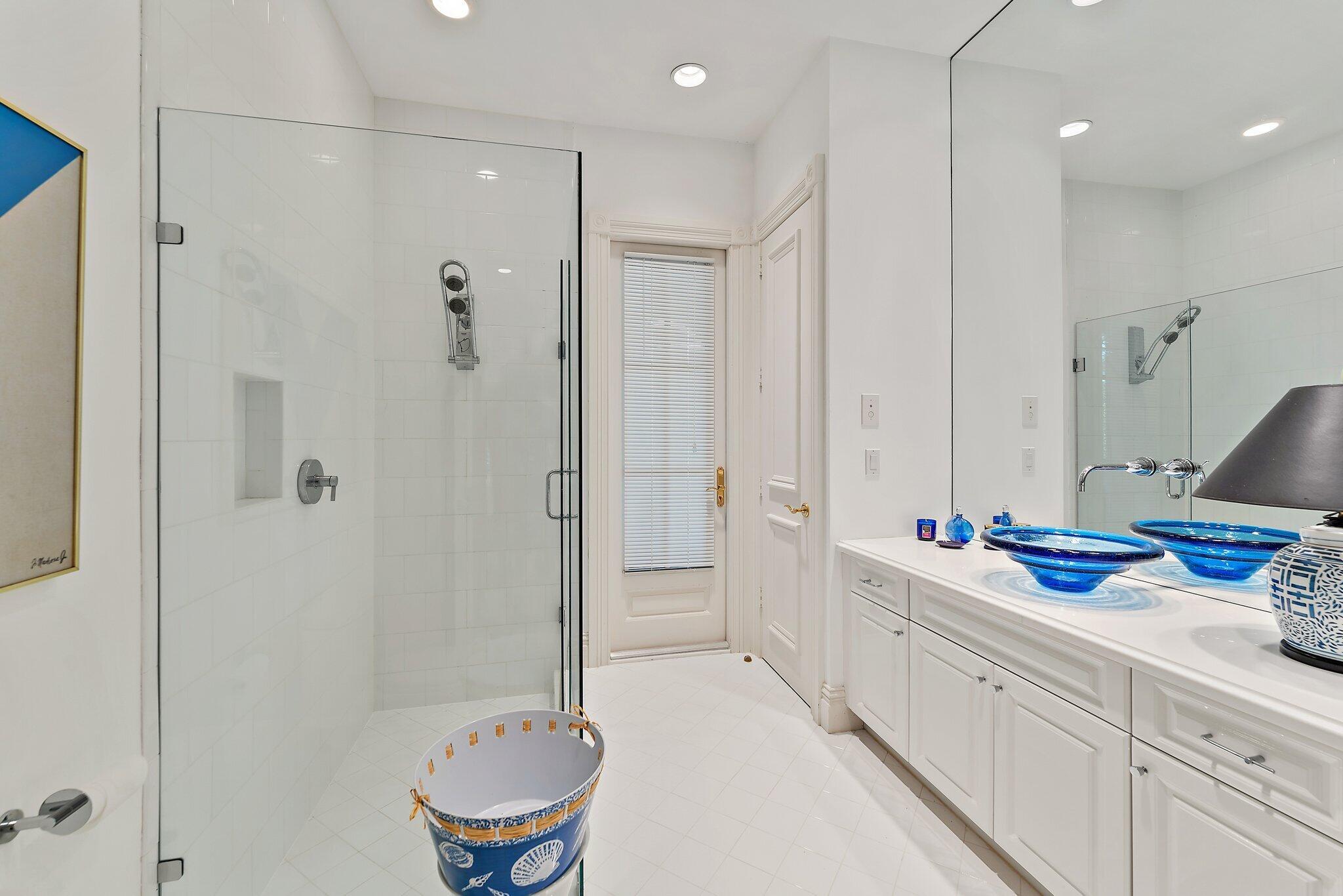 BEARS CLUB - Residential